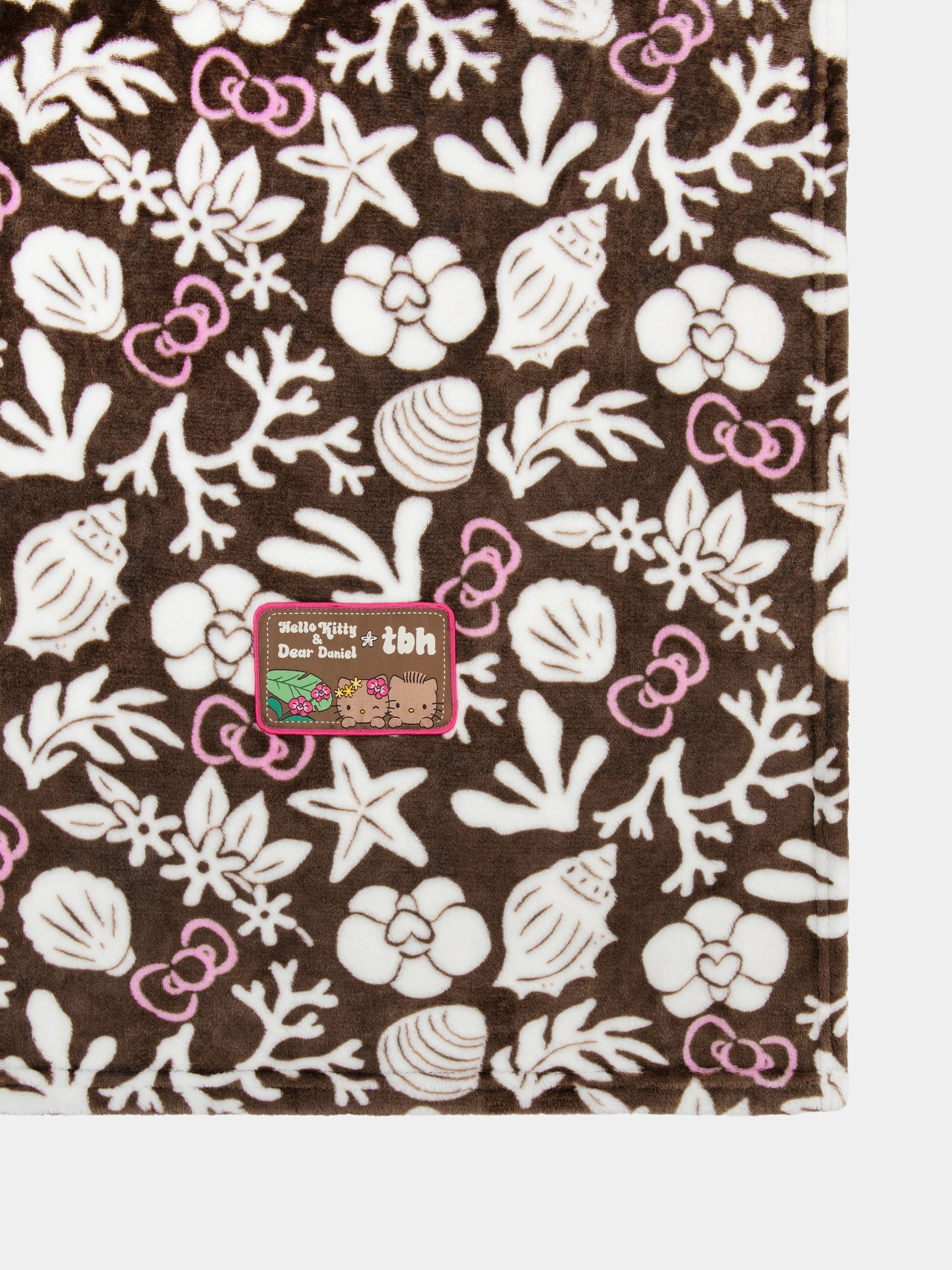 "Hello Kitty" Flannel Blanket & Cushion Set – Tanned Coconut
