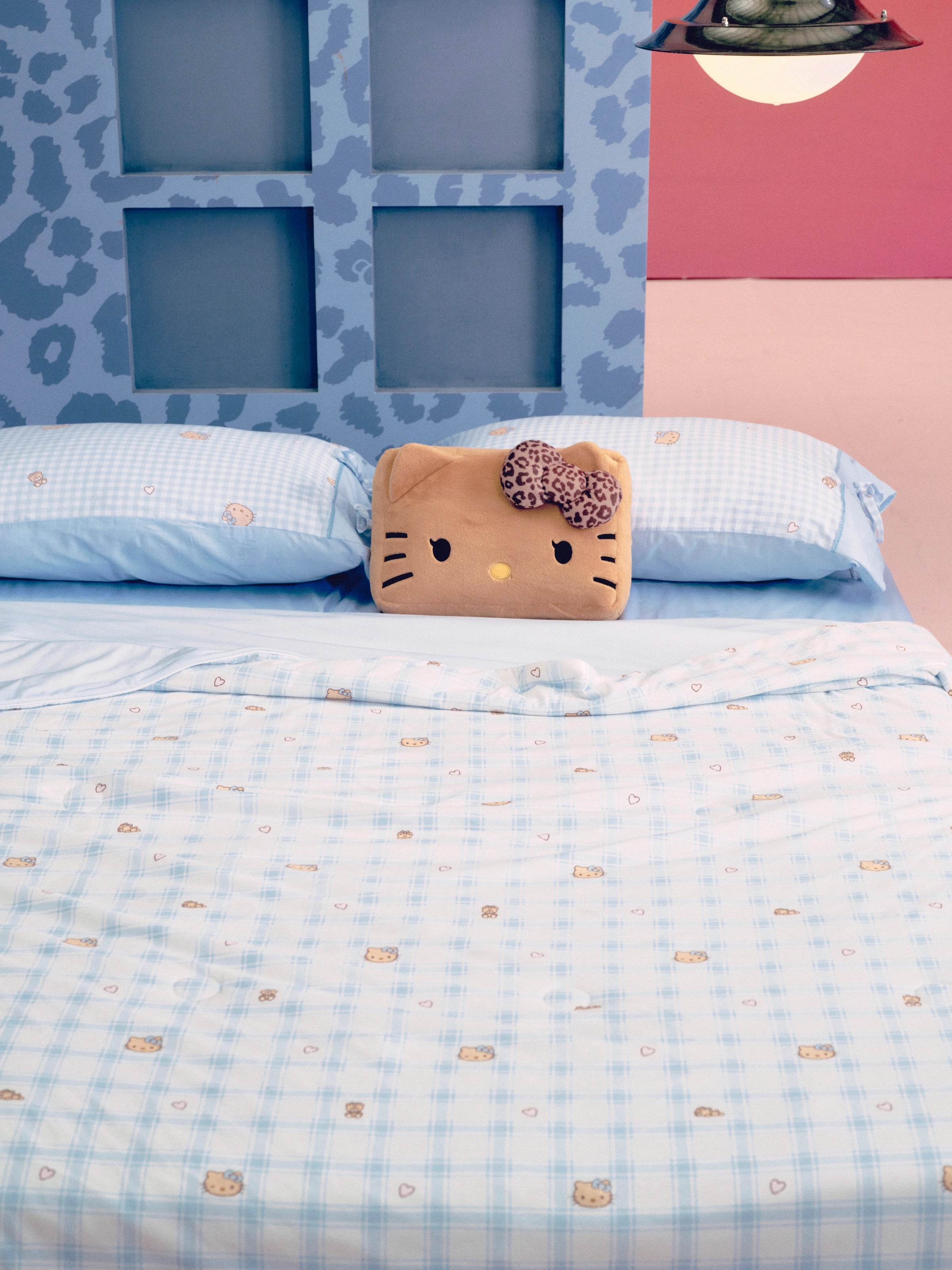 "Hello Kitty" Knitted Summer Quilt – Hello Kitty Check