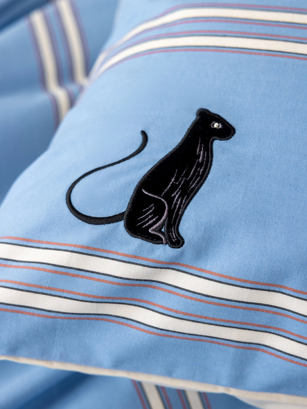 "Urban Jungle" Black Panther Yarn-Dyed Cotton Bedding Set – Blue