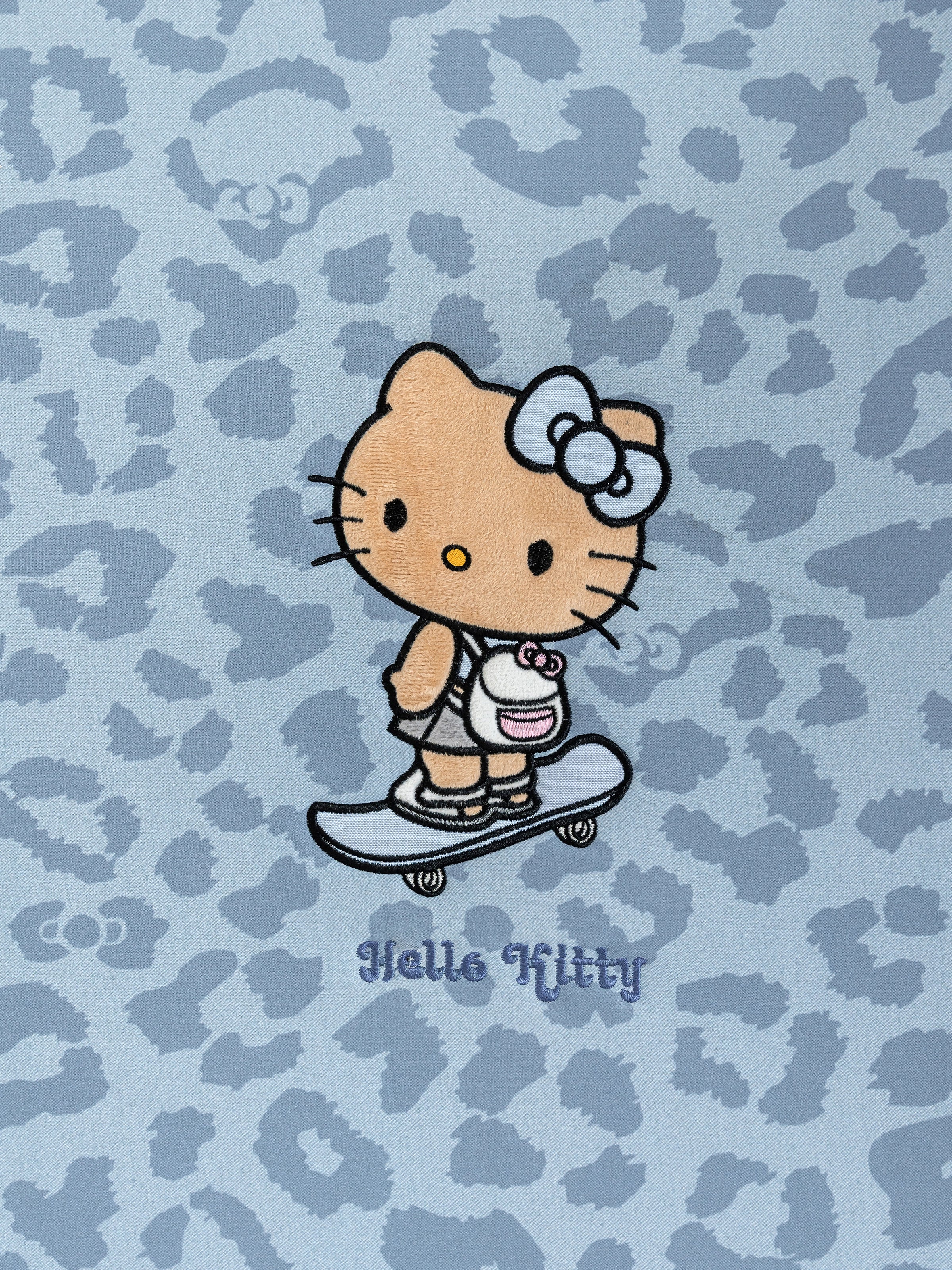 "Hello Kitty" Cooling Bed Mat – Denim Leopard