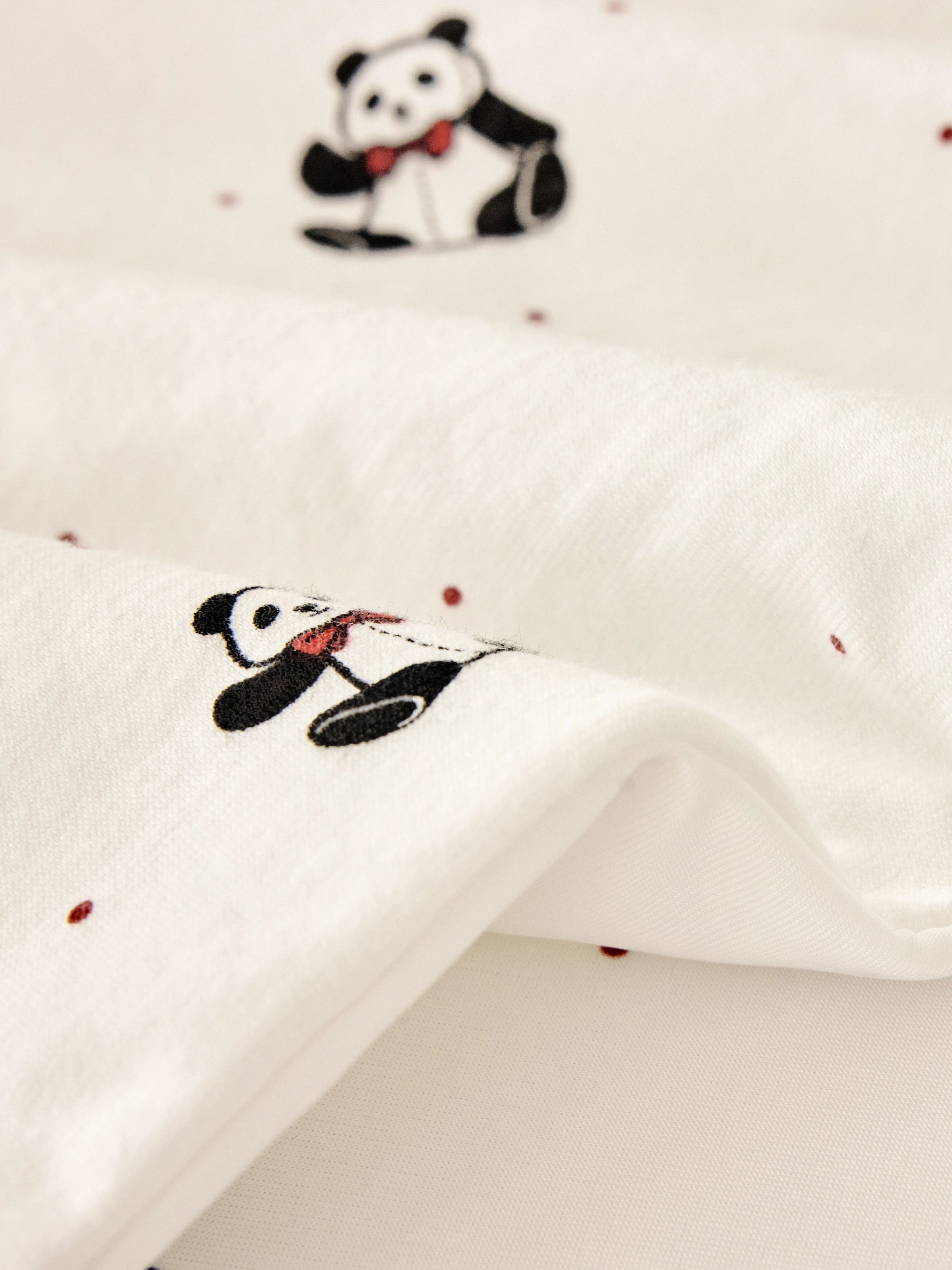 "Panda PomPom" Knitted Summer Quilt White