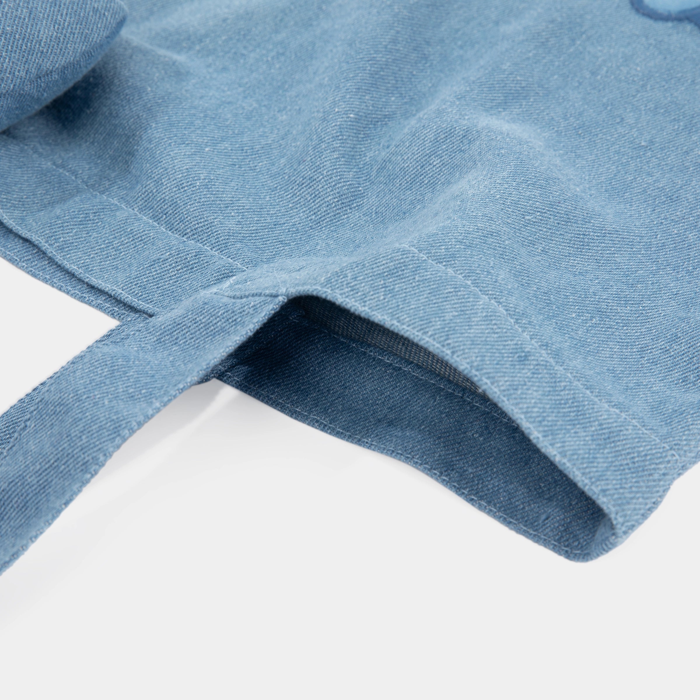 “Hello Kitty” Travel Nap Sets On Vocation