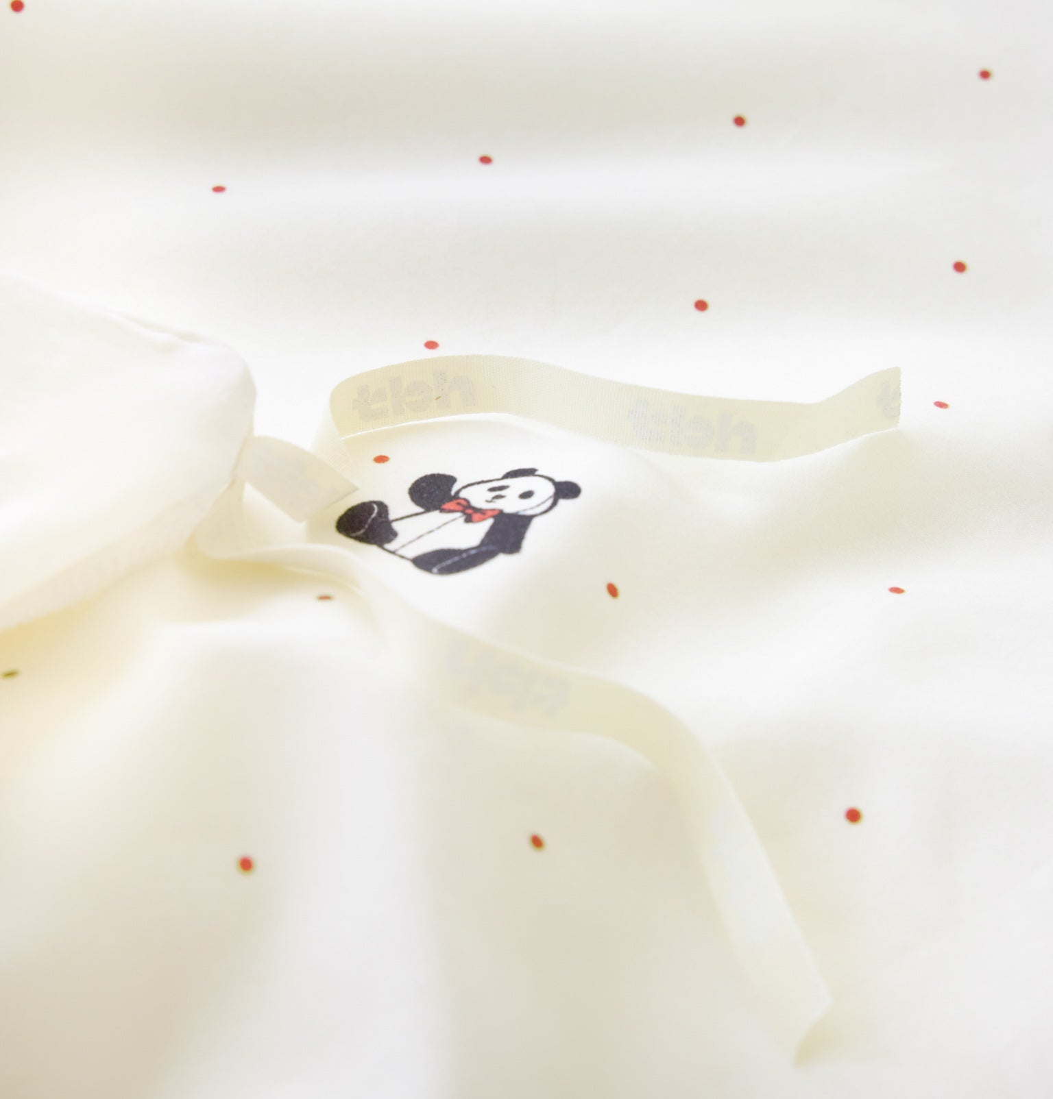 "Panda PomPom"  cotton sateen bedding set White