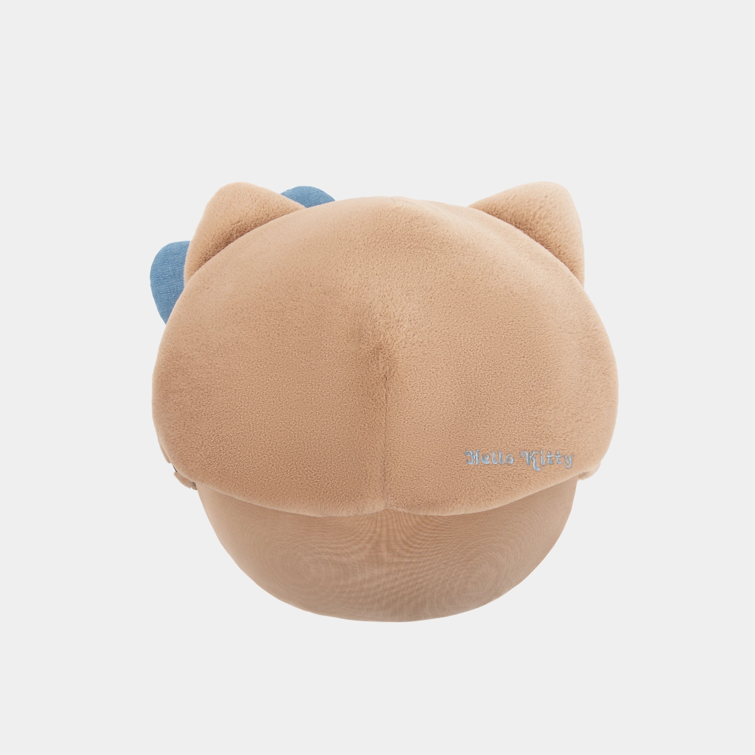 "Hello Kitty" Travel Nap Set On Vocation