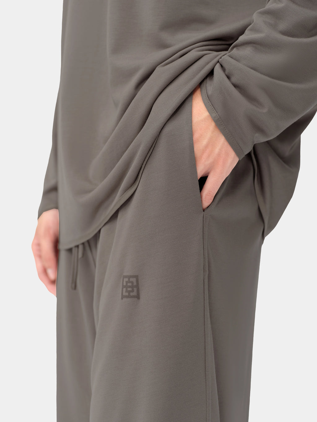 tbh Wōdrobe PLA 親膚睡衣套裝長袖 – Xuán