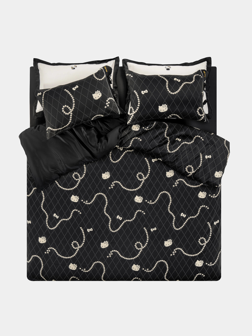 "Hello Kitty" 140S Cotton Sateen Deluxe Bedding Set – Pearl Necklace