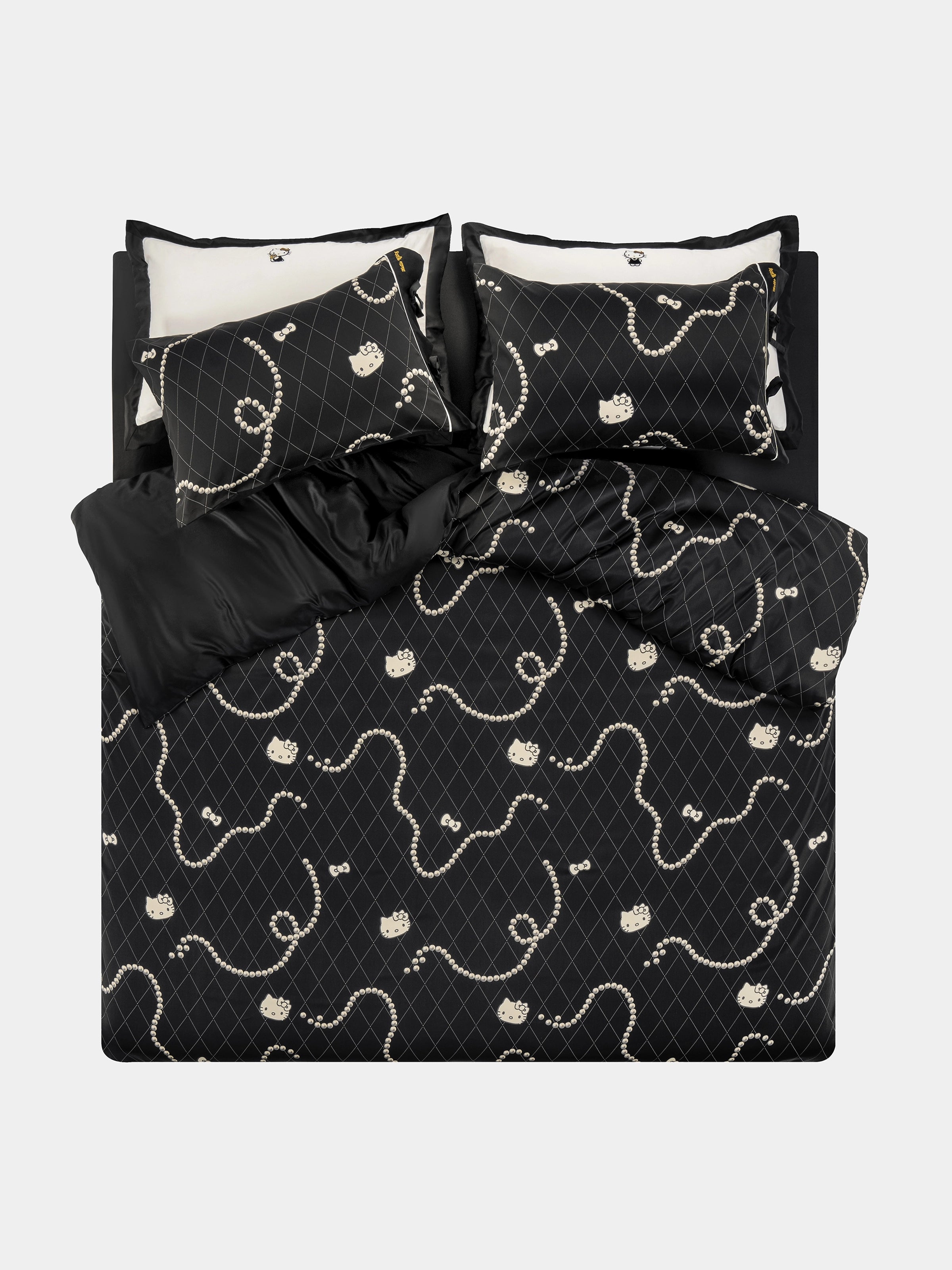"Hello Kitty" 140S Cotton Sateen Deluxe Bedding Set – Pearl Necklace