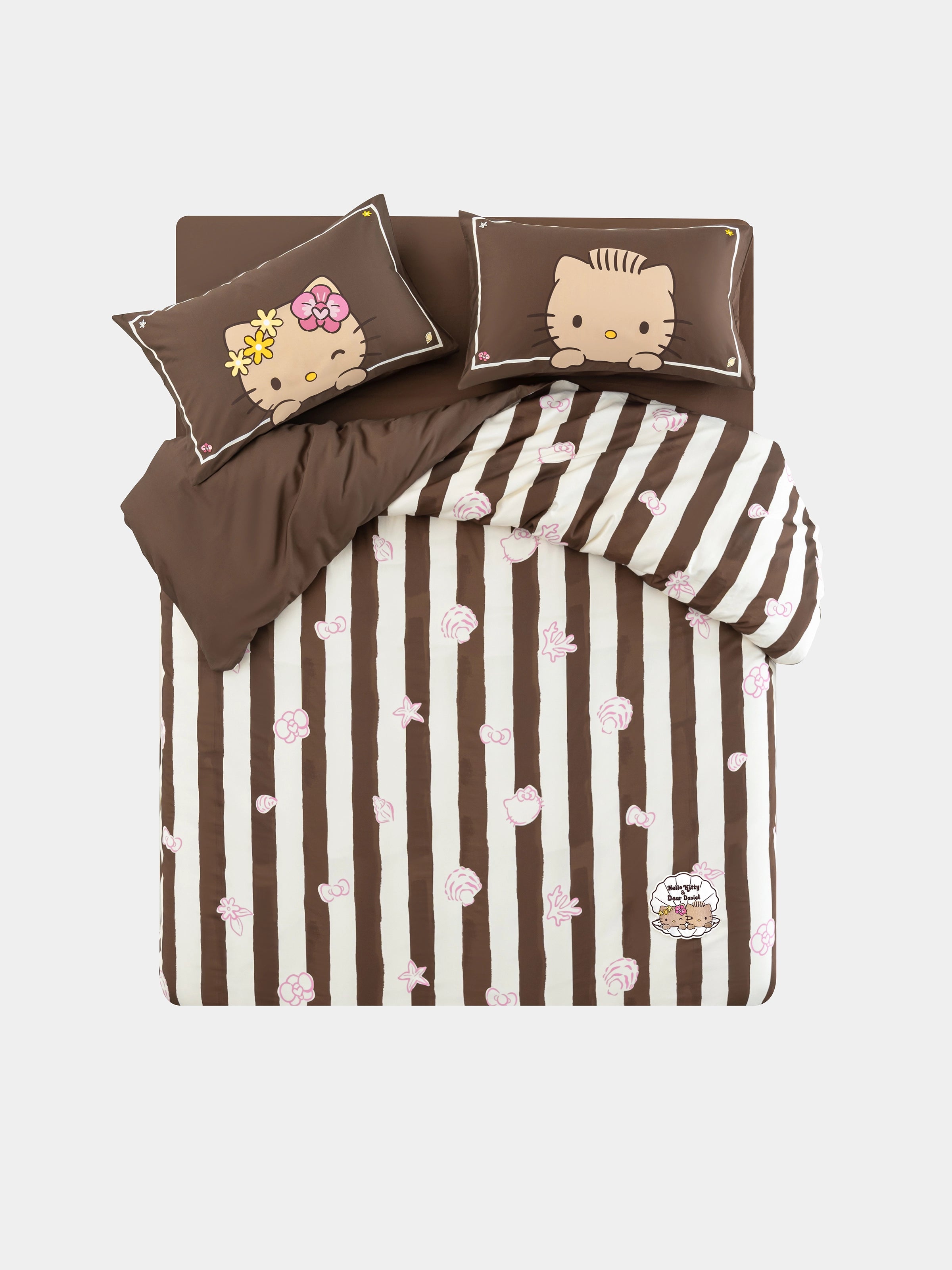 "Hello Kitty & Dear Daniel" Cotton Sateen Printed Bedding Set – Coconut Brown