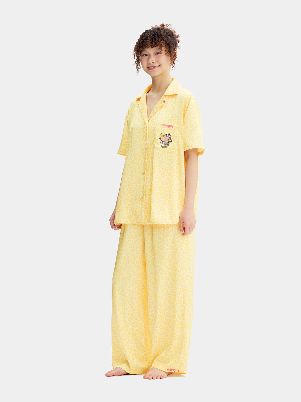 "Hello Kitty" Satin Loungewear Set Short Sleeve – Sunbeam Leopard