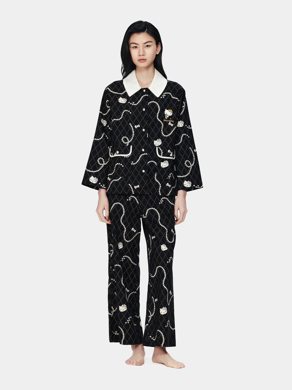 "Hello Kitty" Tencel Cotton Blend Loungewear Set – Pearl Necklace