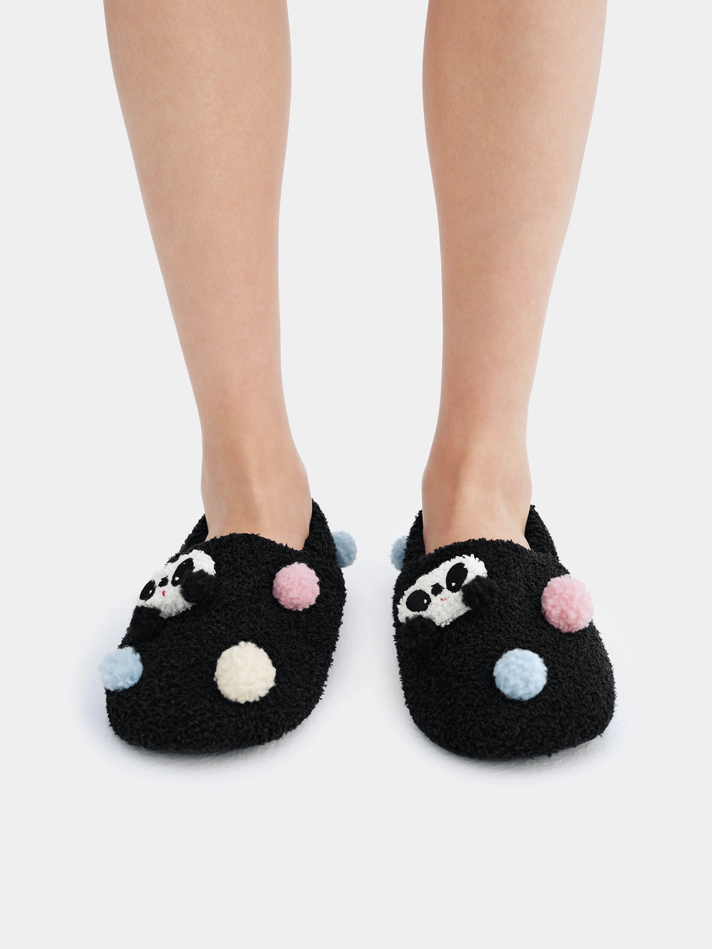 "panda pompom" Fluffy Slippers – Black
