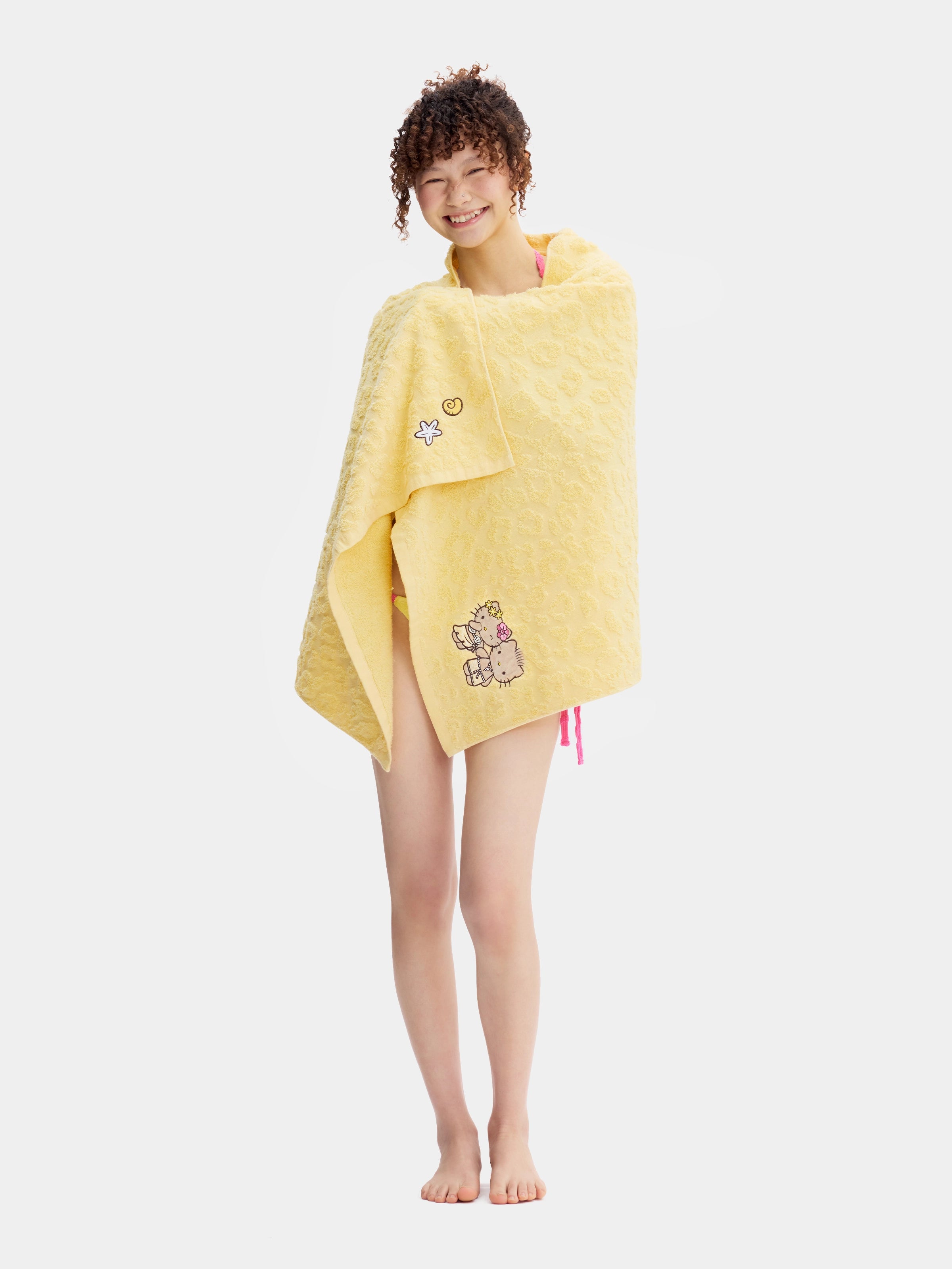 "Hello Kitty & Dear Daniel" Bath Towel – Sunbeam Leopard