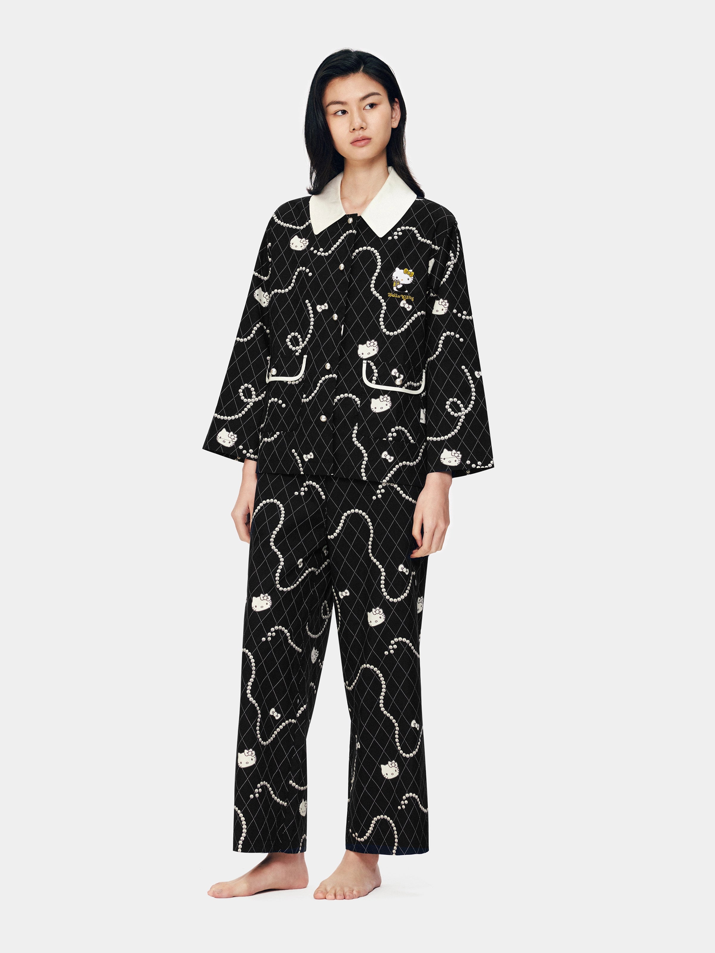"Hello Kitty" Tencel Cotton Blend Loungewear Set – Pearl Necklace