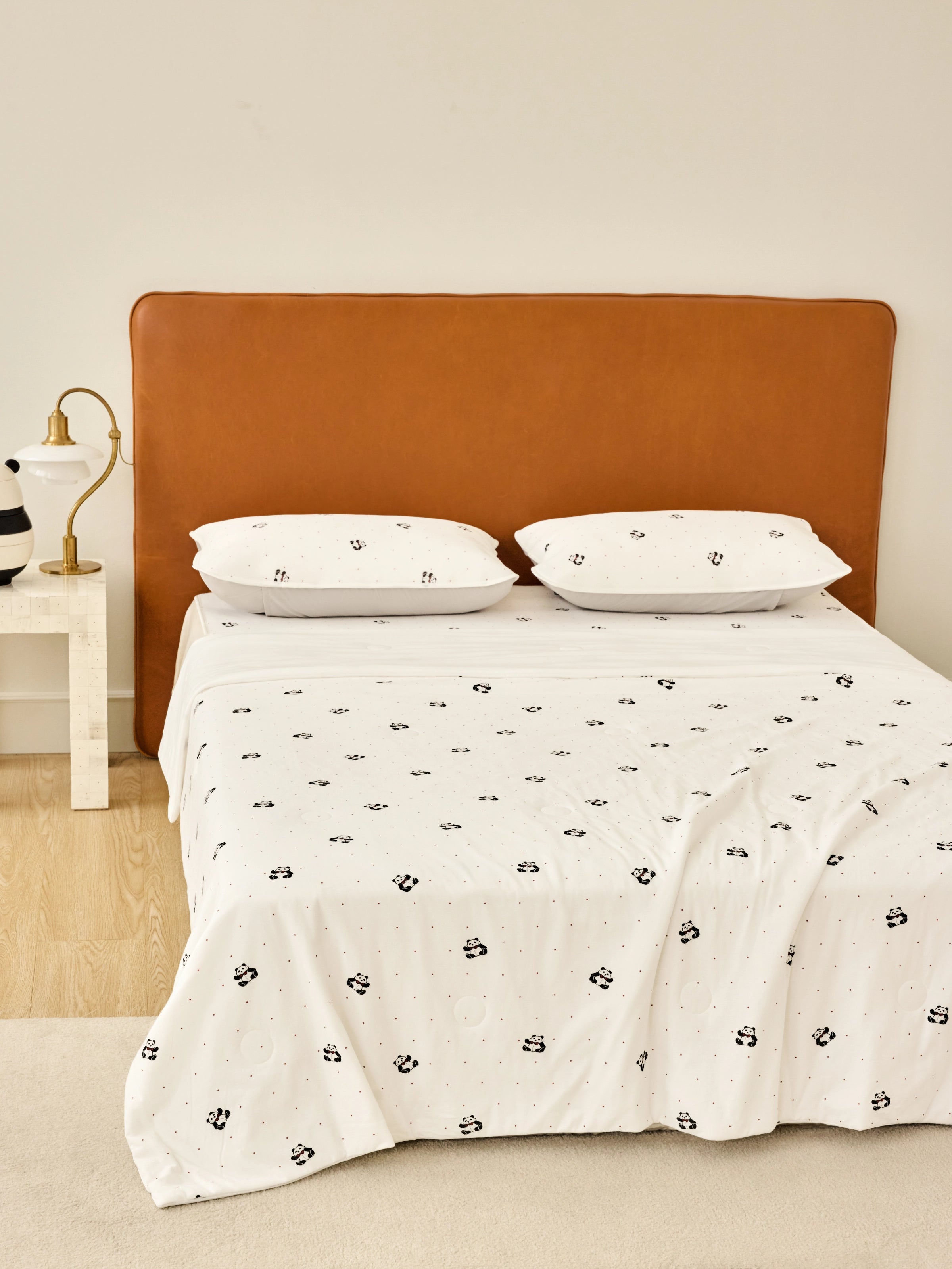 "Panda PomPom" Knitted Summer Quilt White