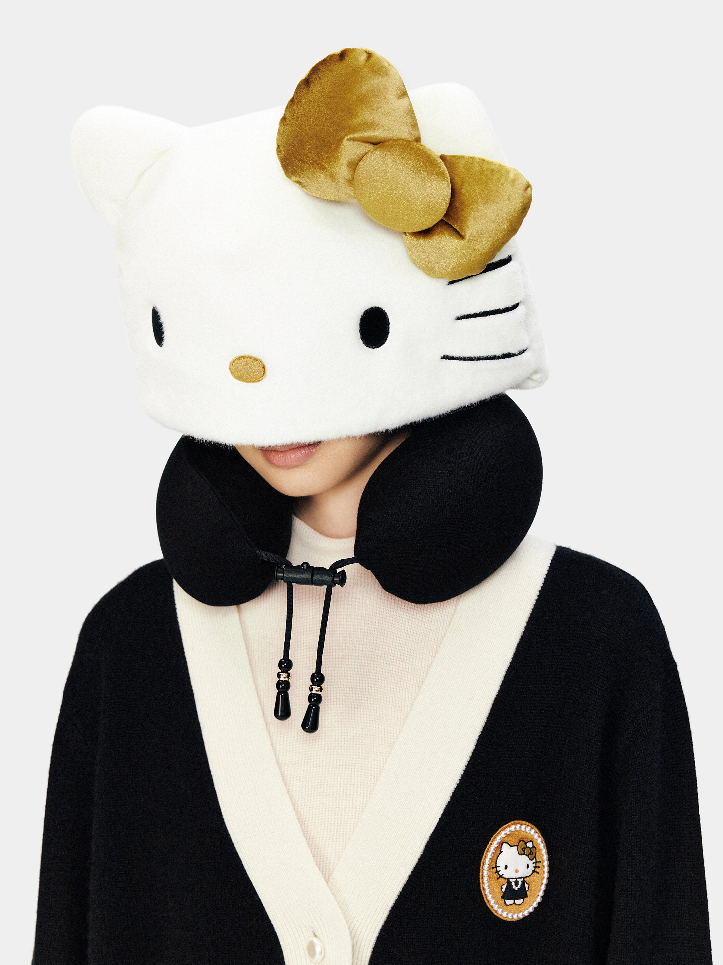 "Hello Kitty" Travel Neck Pillow Pearl White