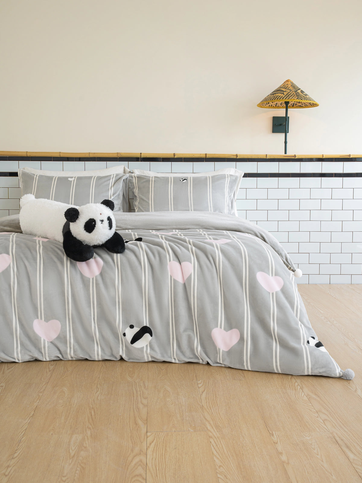 "panda pompom" "Hug Hug" Flannel Bedding Set – Grey