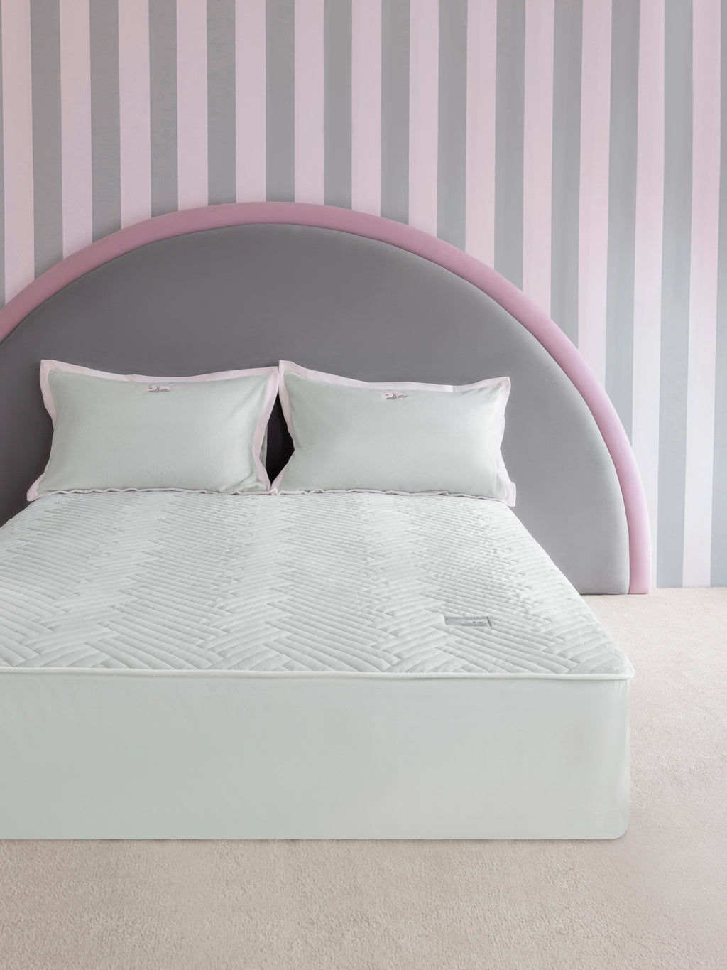 "Panda PomPom" Micro Flannel Mattress Protector Set