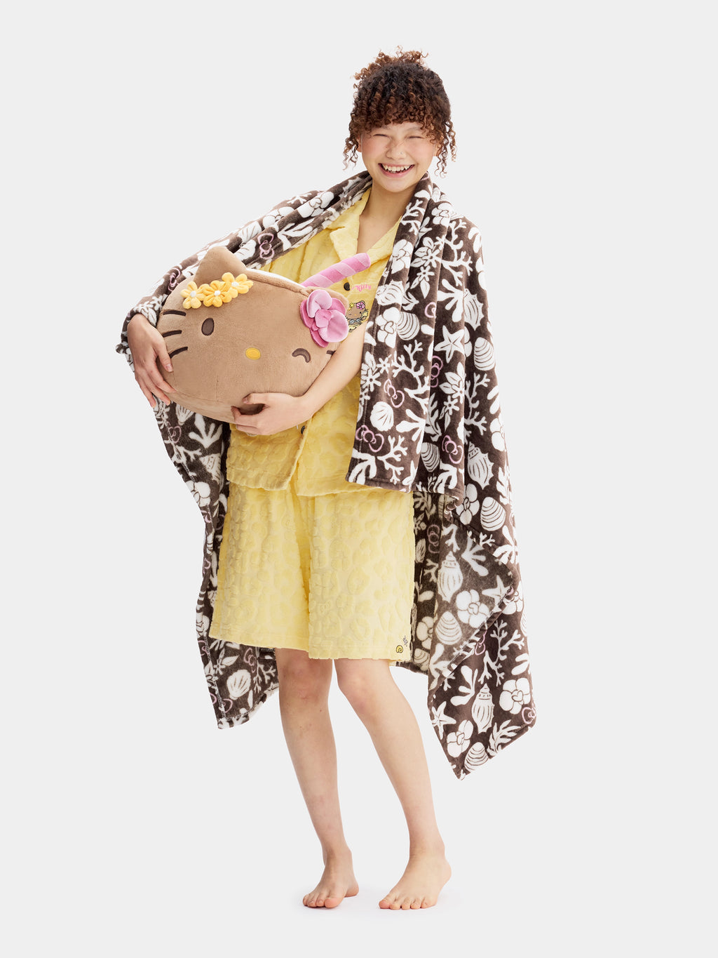 "Hello Kitty" Flannel Blanket & Cushion Set – Tanned Coconut