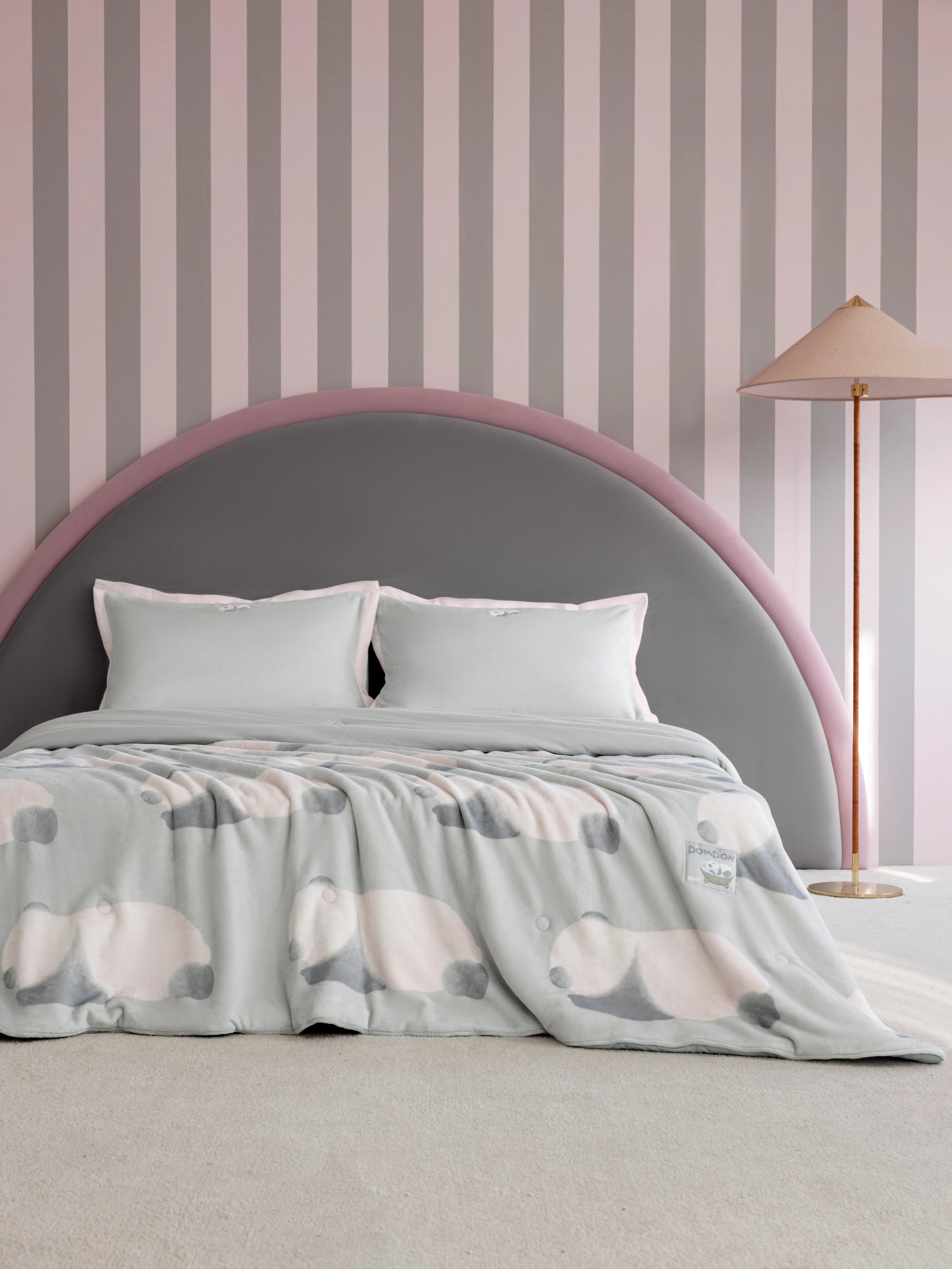 "Panda PomPom" Micro Flannel Comforter SleepyPOM