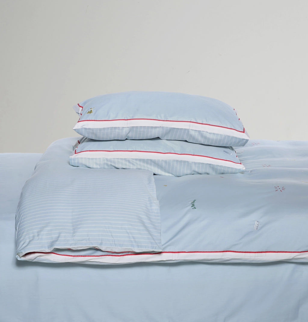 “Le Petit Prince” cotton embroidered bedding set Planet Blue