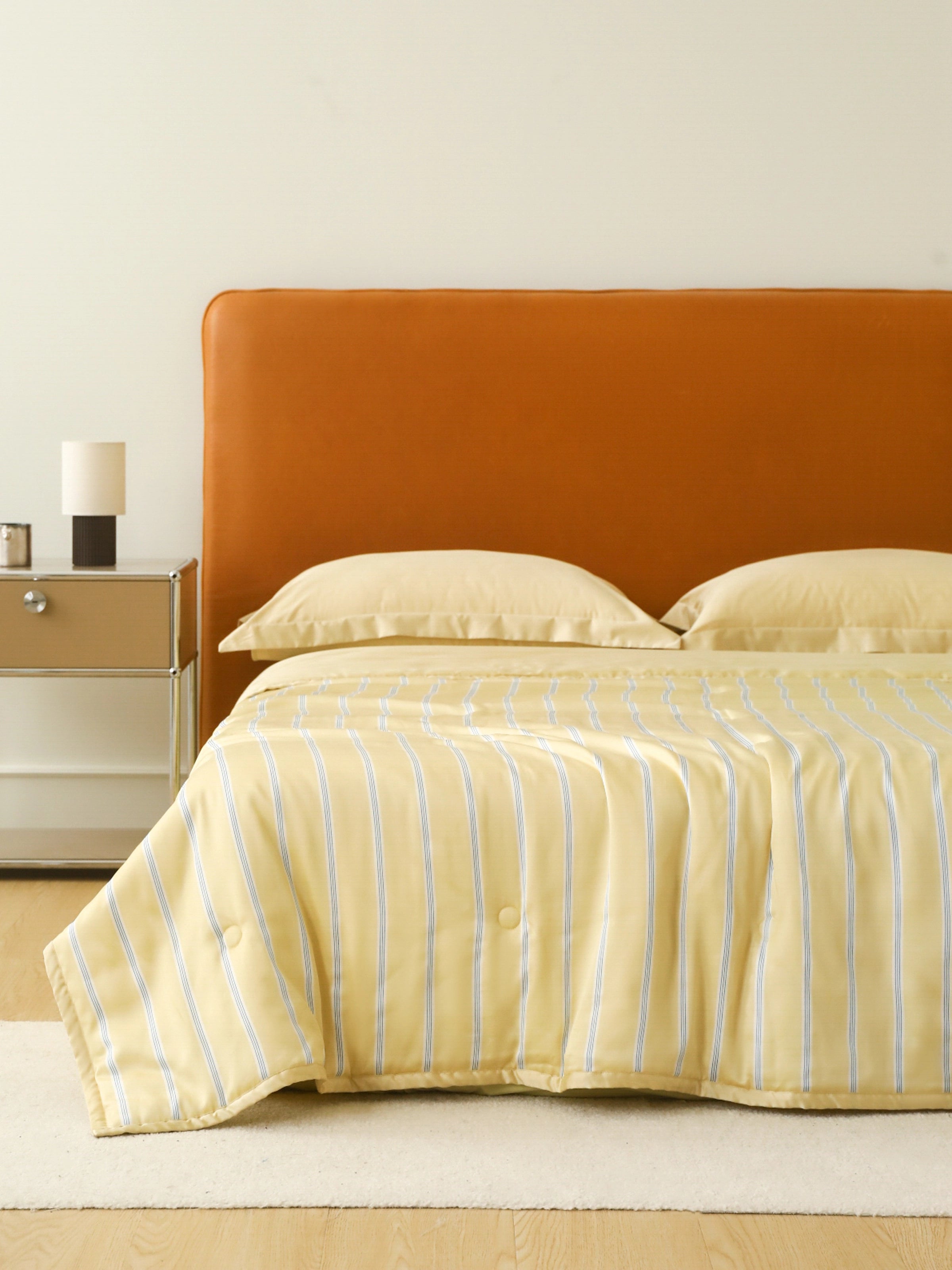 "Urban Junglee" Black Panther Tencel Summer Quilt Dandelion Yellow