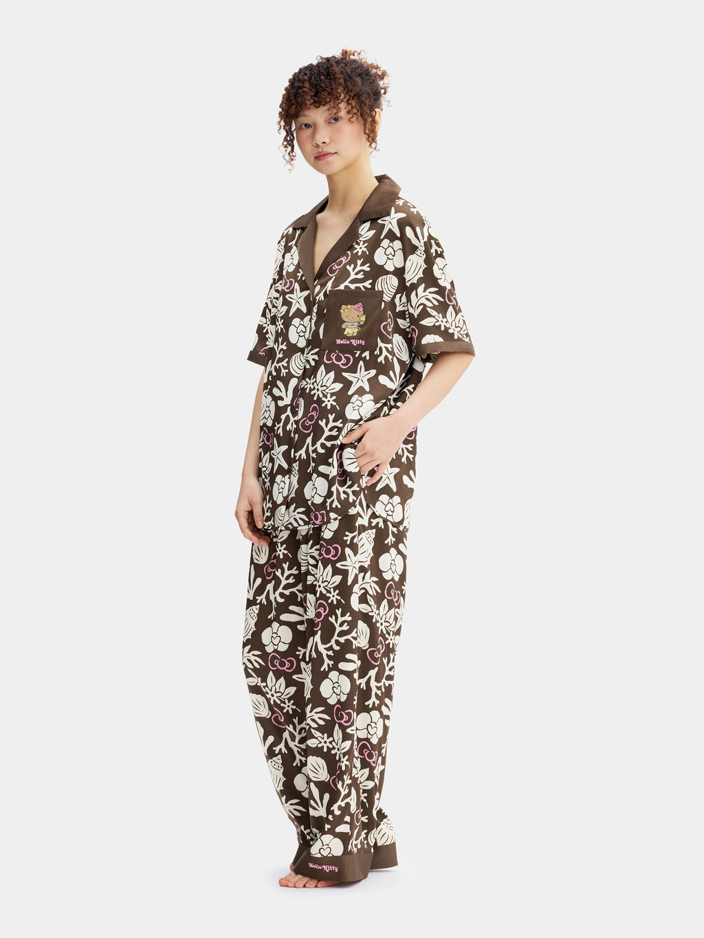 "Hello Kitty" Satin Loungewear Set Short Sleeve – Coconut Brown