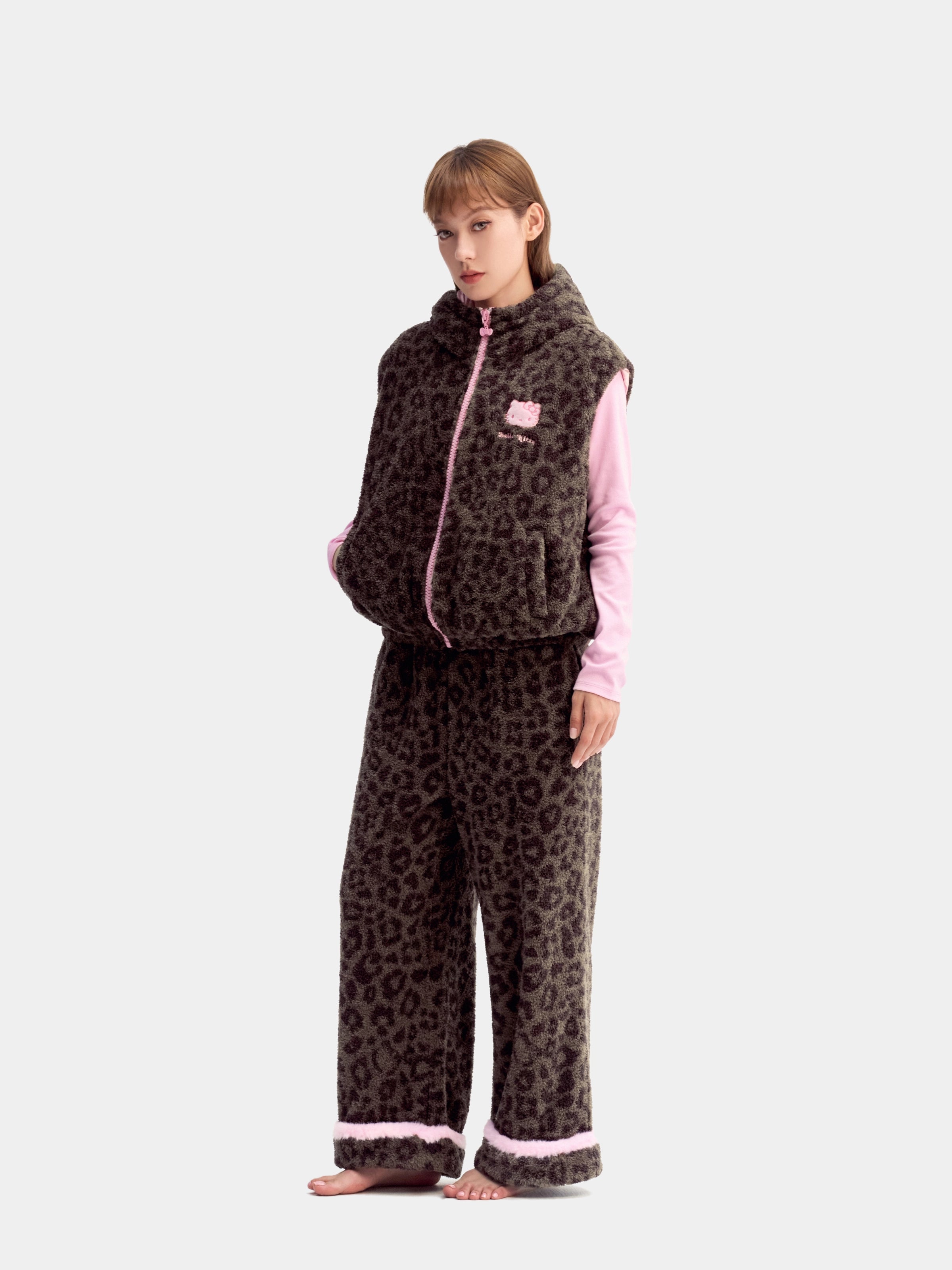 "Hello Kitty" Hooded Down Vest - Choco Pink