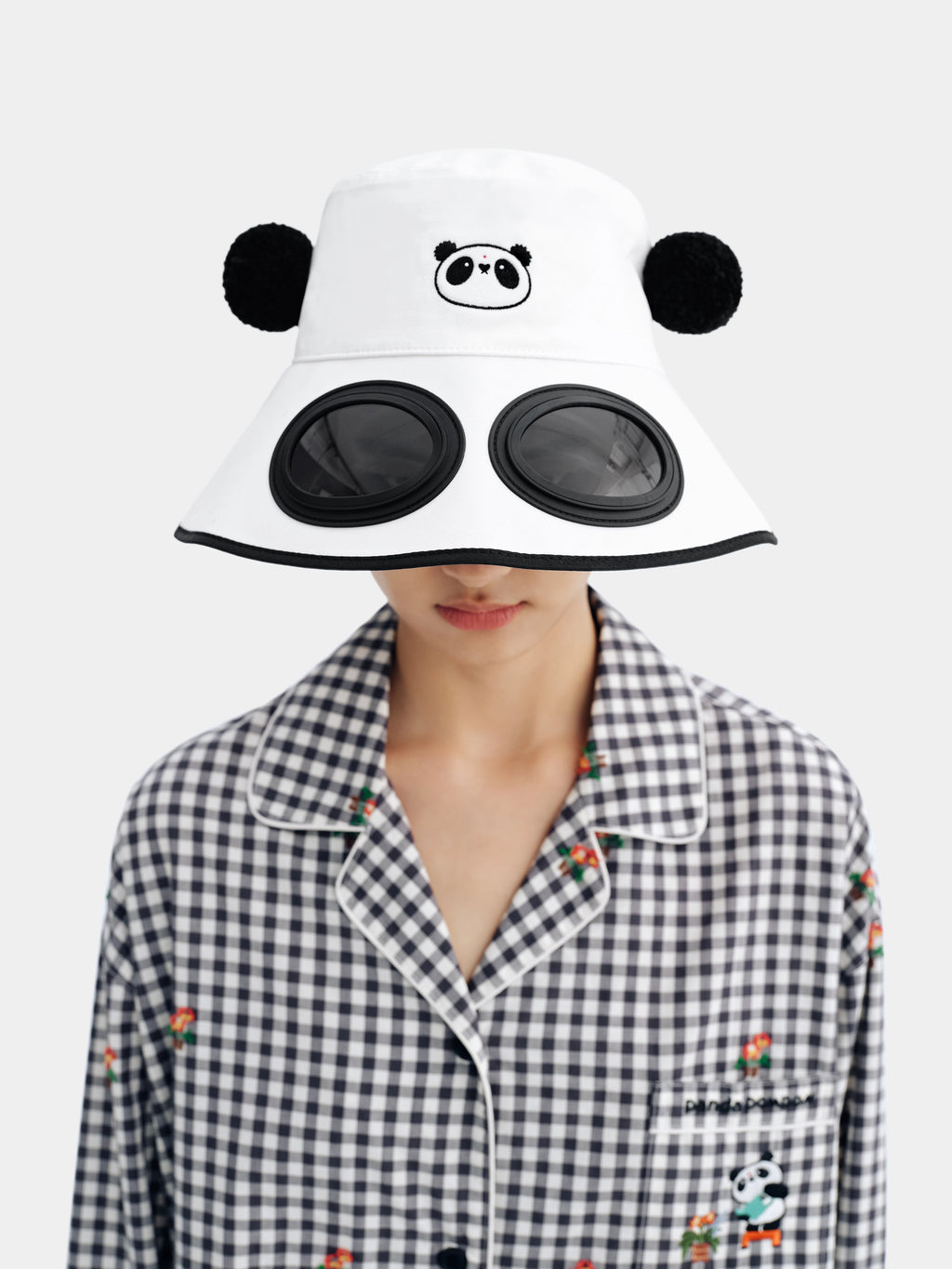 "panda pompom" Goggle Bucket Hat