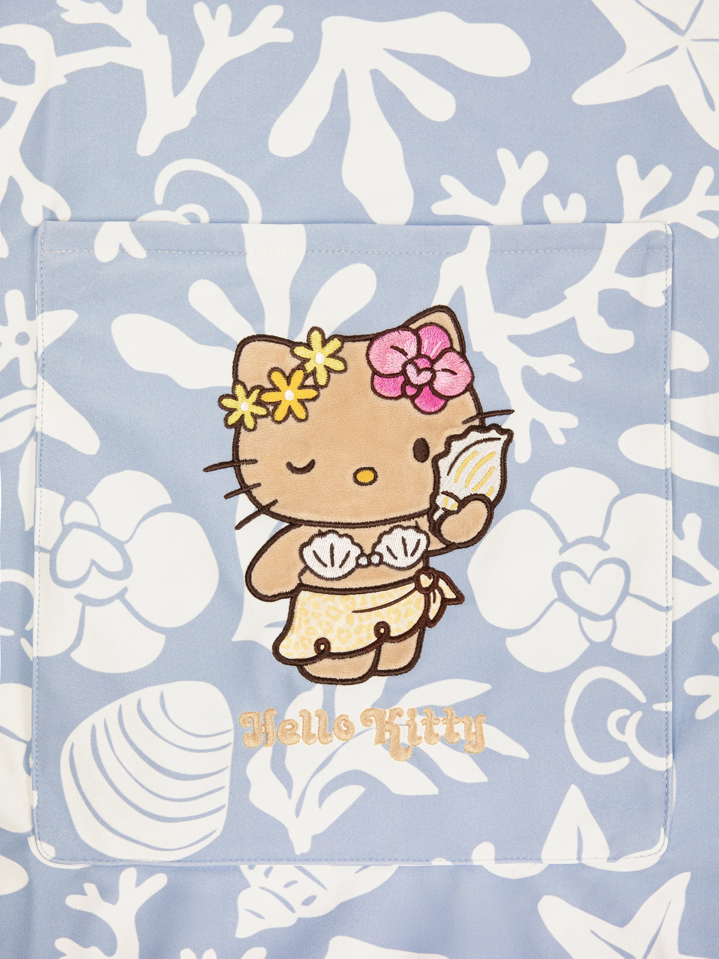 "Hello Kitty" Cooling Blanket – Breezy Blue