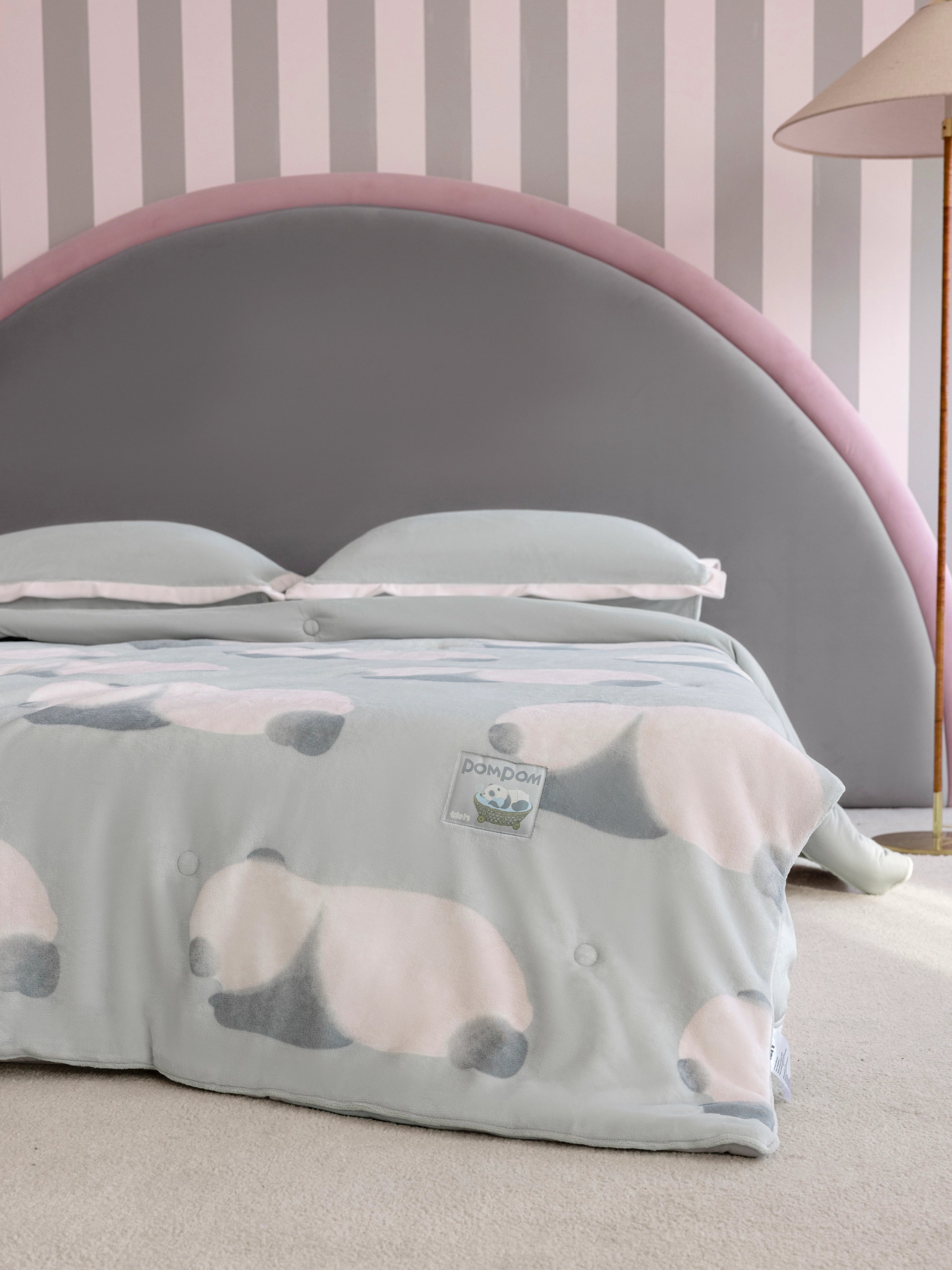 "Panda PomPom" Micro Flannel Comforter SleepyPOM