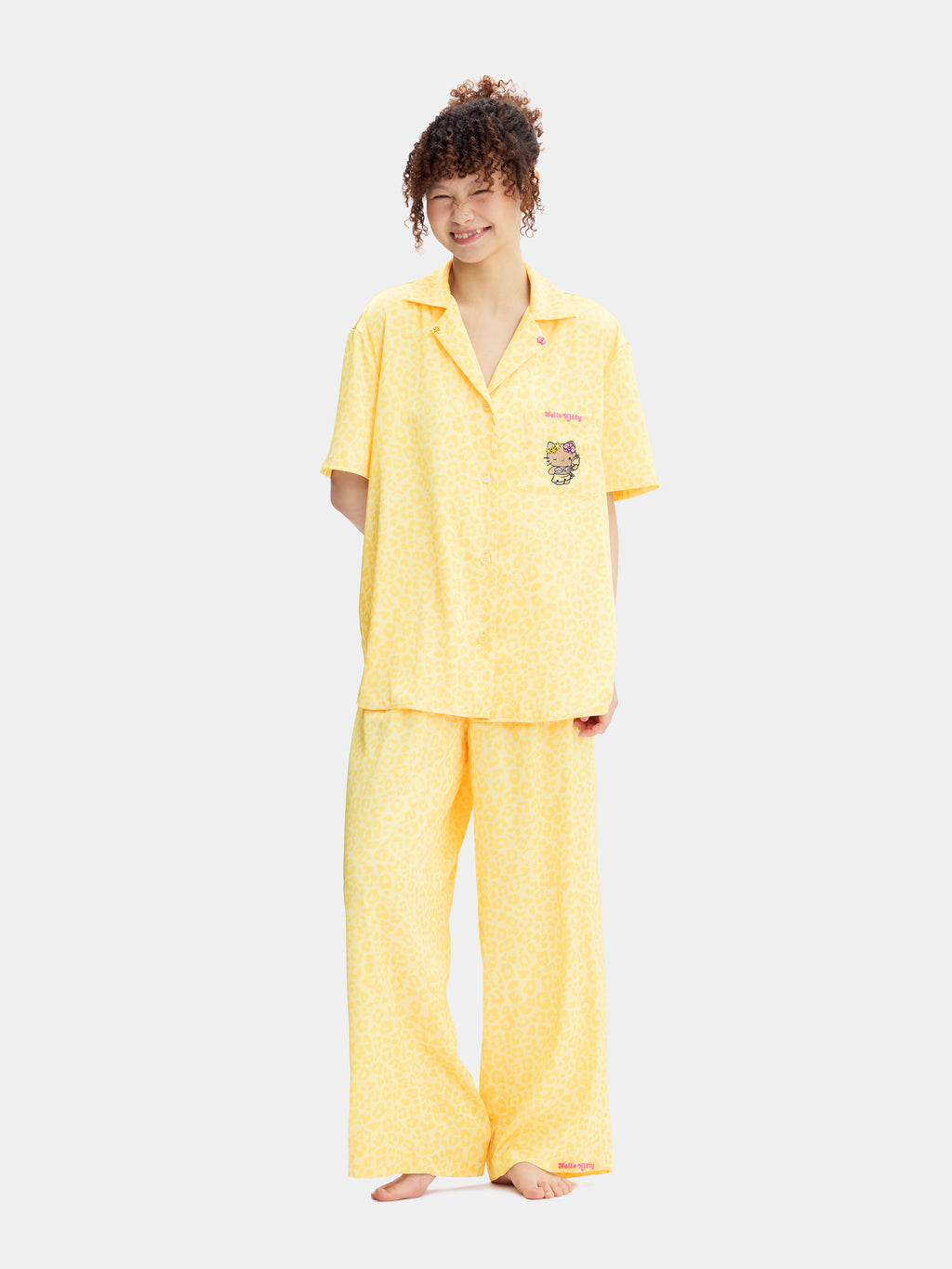 "Hello Kitty" Satin Loungewear Set Short Sleeve – Sunbeam Leopard