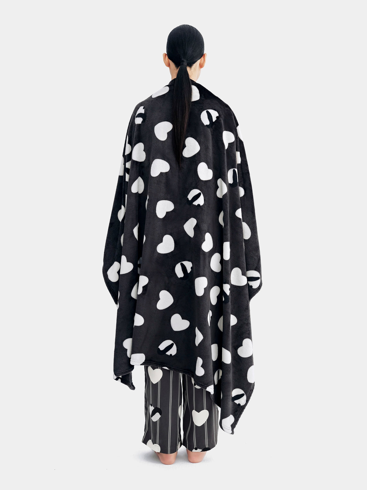 "panda pompom" 2-in-1 Flannel Blanket / Cushion – Hug Hug