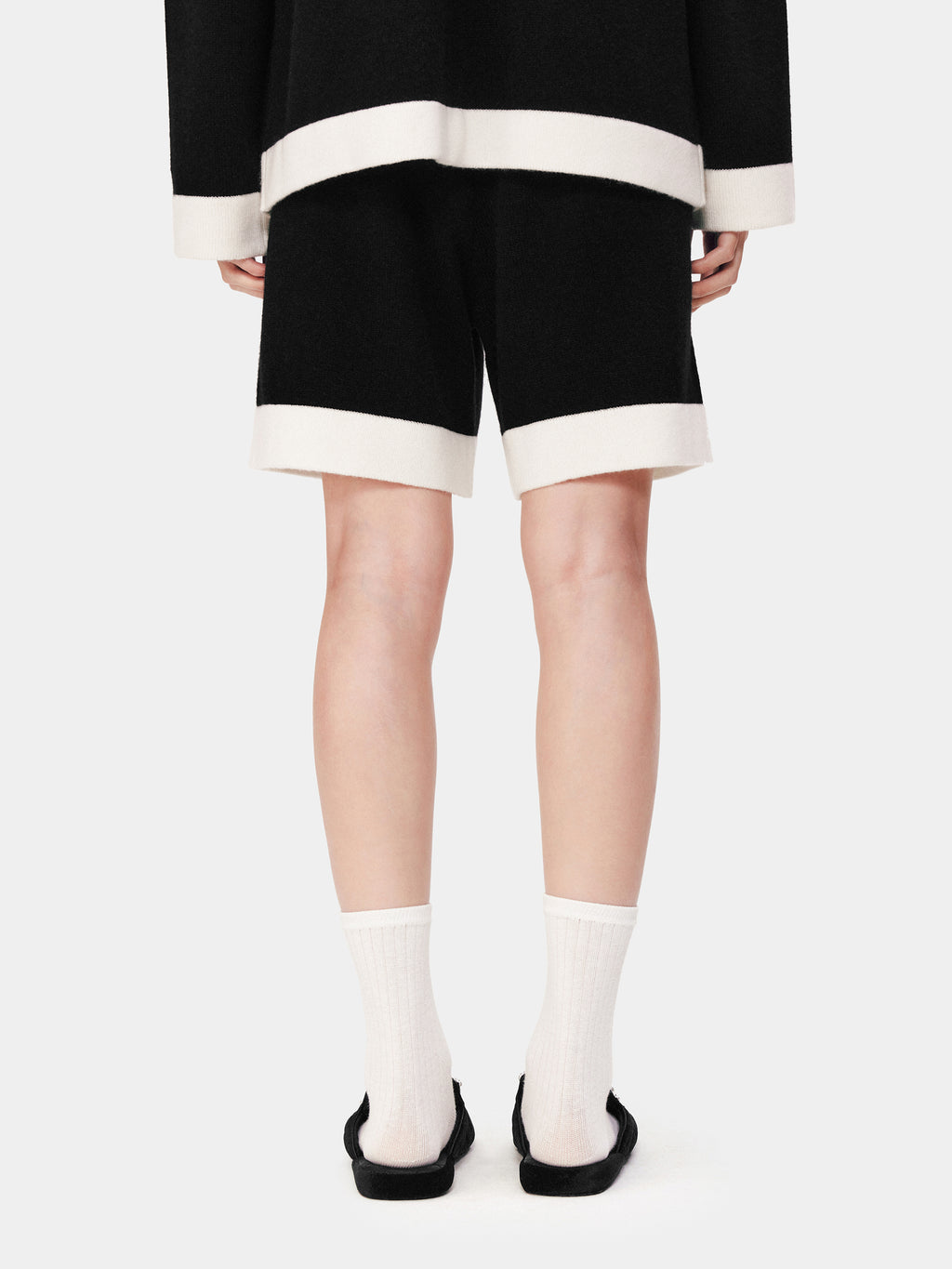 "Hello Kitty" Wool Cashmere Blend Shorts – Black & White