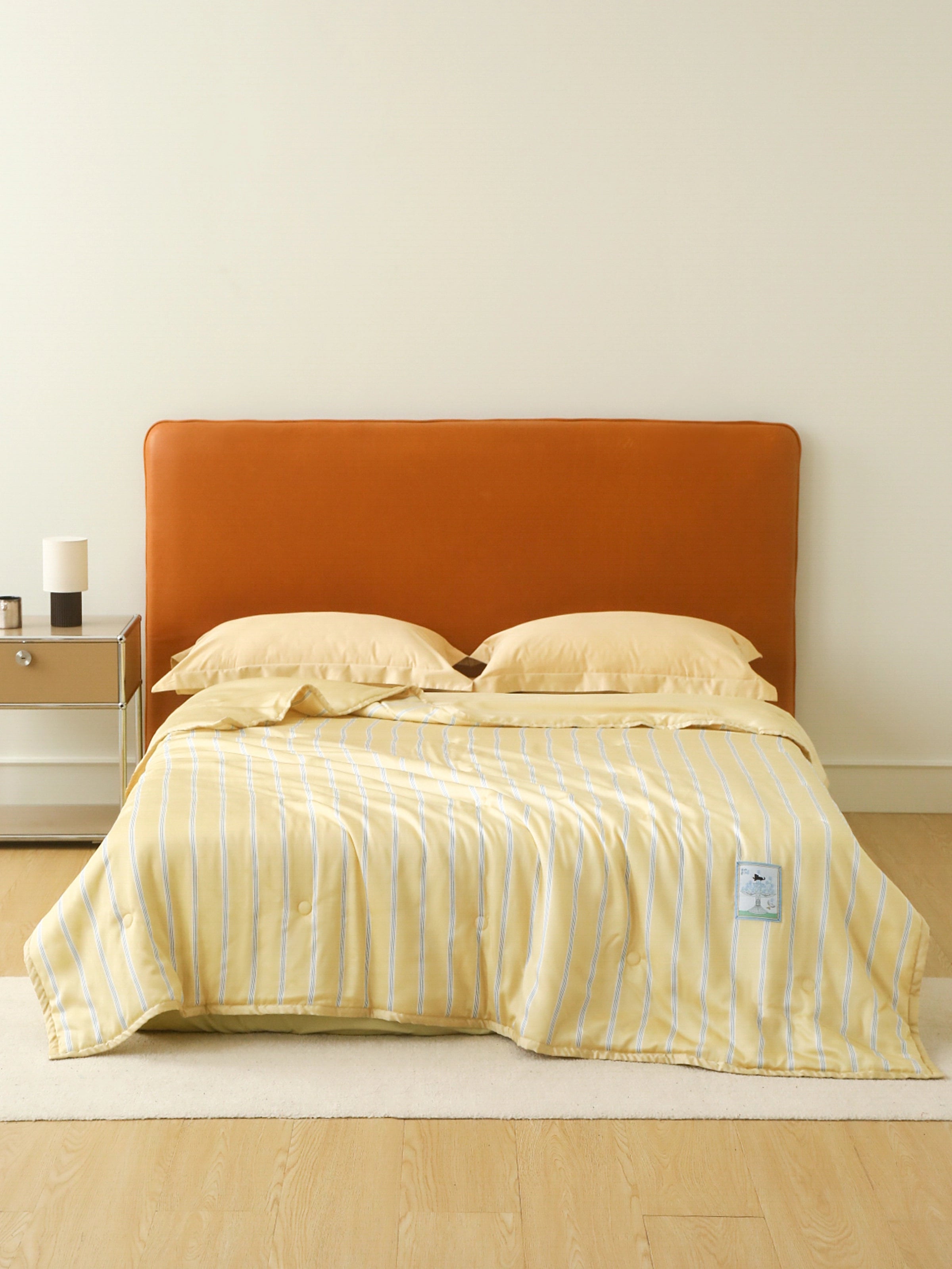 "Urban Junglee" Black Panther Tencel Summer Quilt Dandelion Yellow