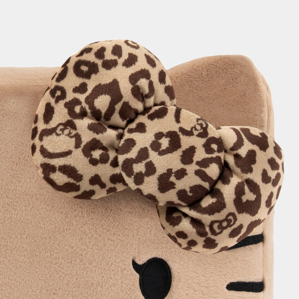 "Hello Kitty" Bricks Cushion
