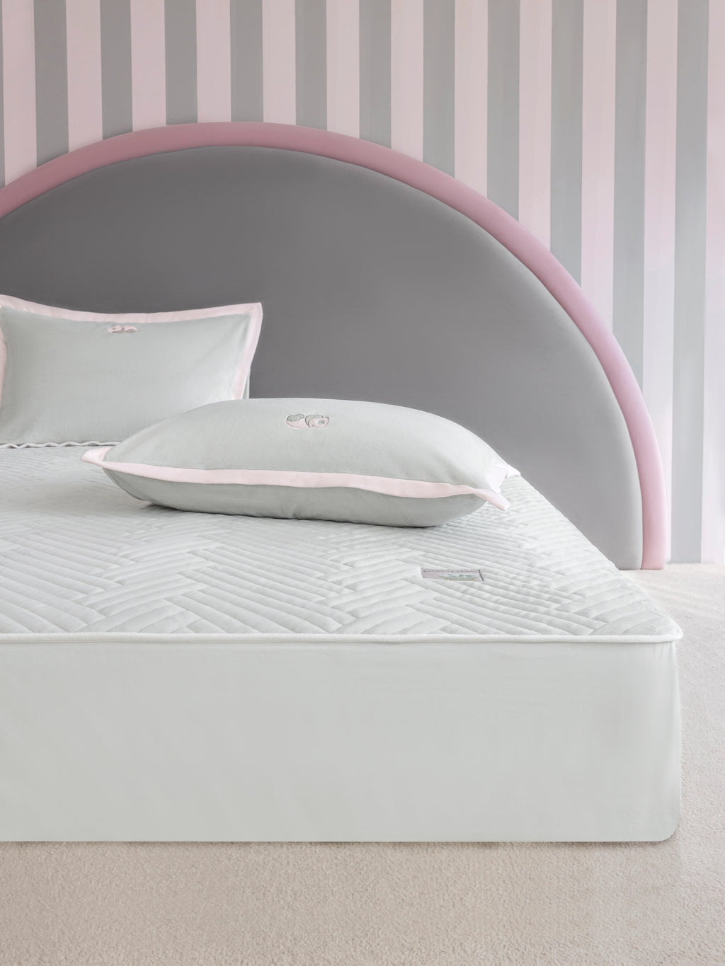 "Panda PomPom" Micro Flannel Mattress Protector Set