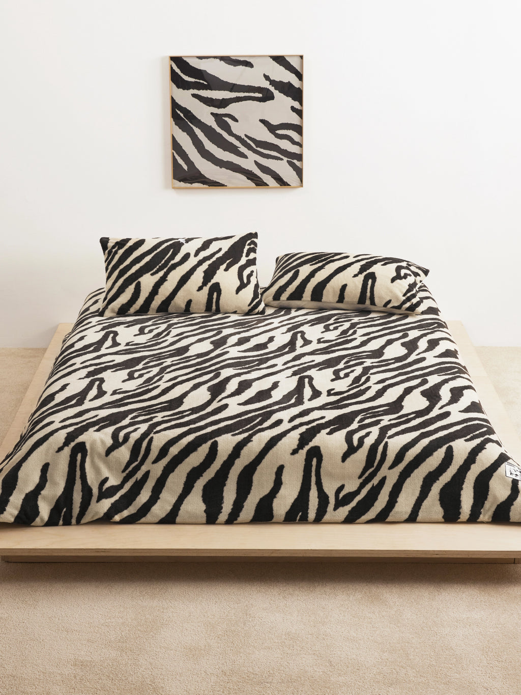 "Panda PomPom"  curly flannel bedding set Zebra Patterned