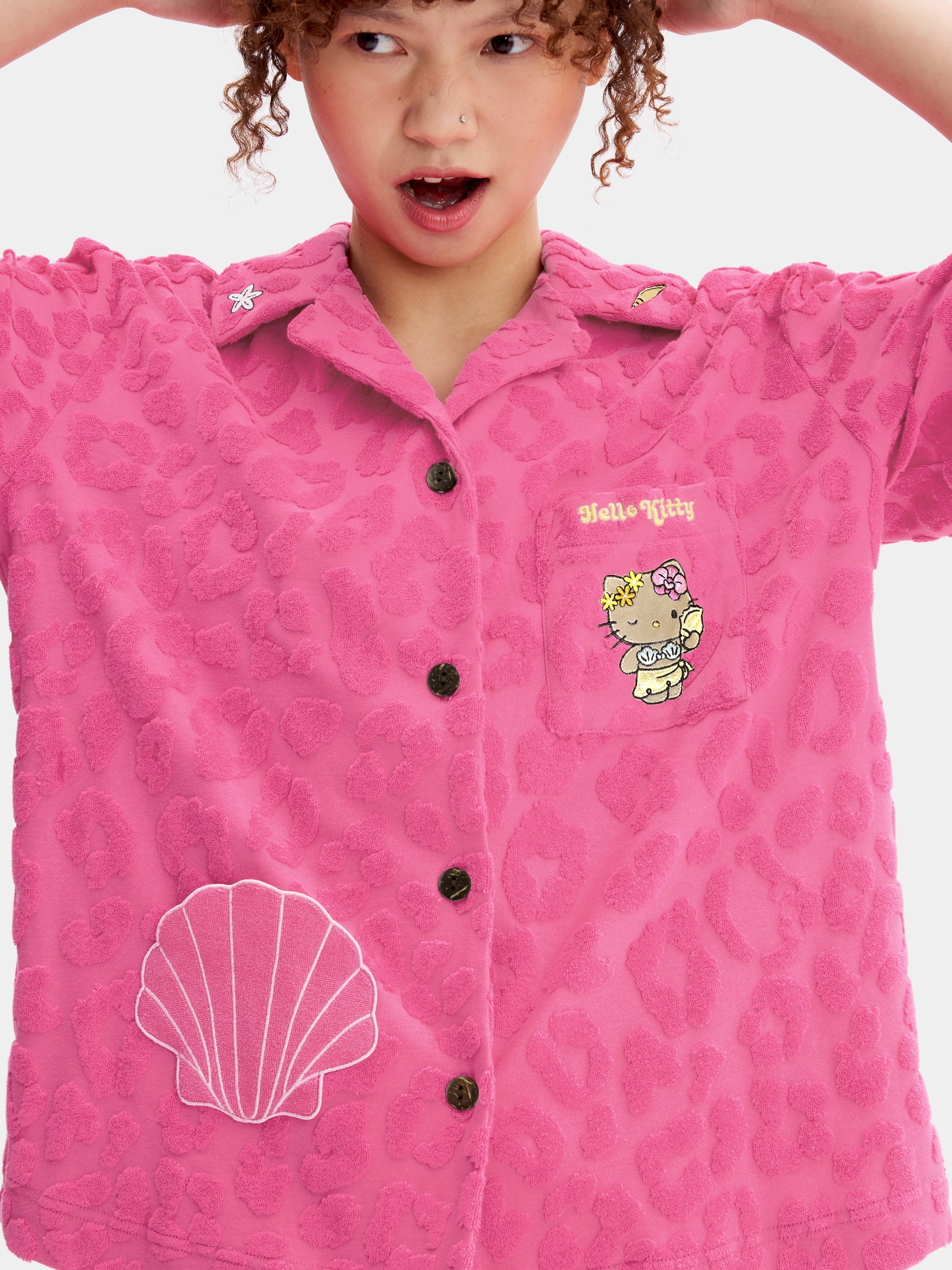 "Hello Kitty" Terry Loungewear Set Short Sleeve & Shorts – Hot Pink Leopard
