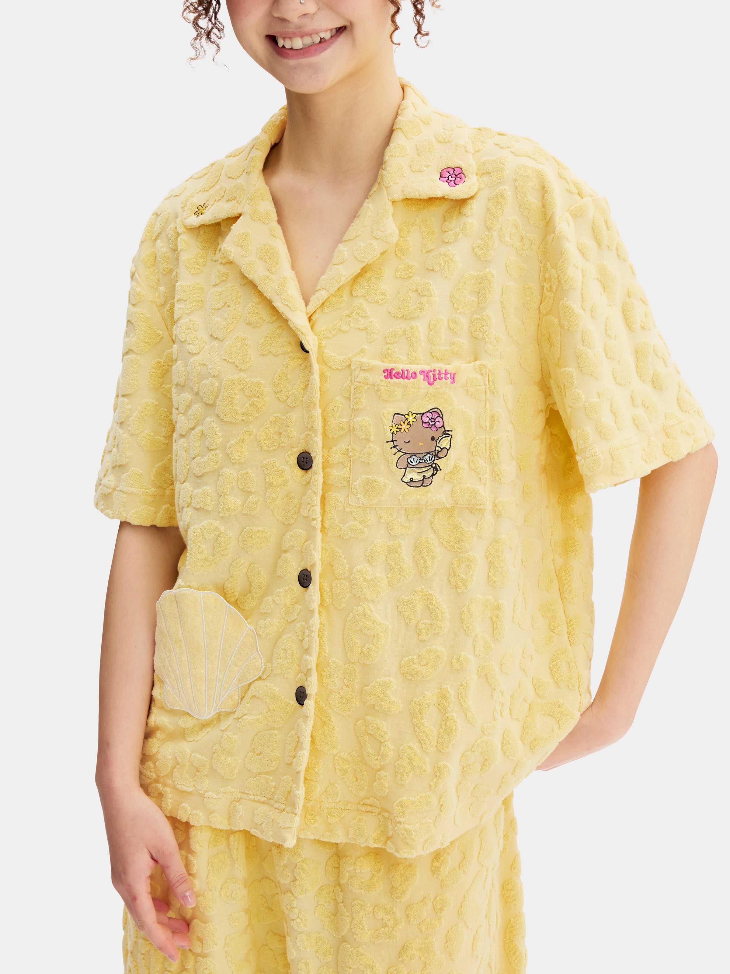 "Hello Kitty" Terry Loungewear Set Short Sleeve & Shorts – Sunbeam Leopard