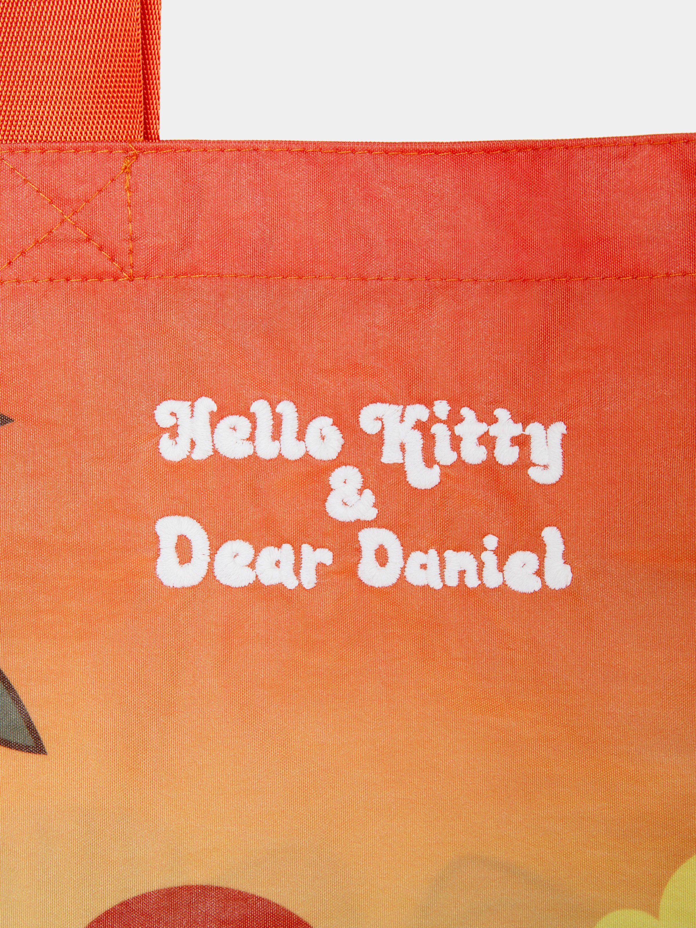 "Hello Kitty" Travel Nap Set – Watching Sunsets Together
