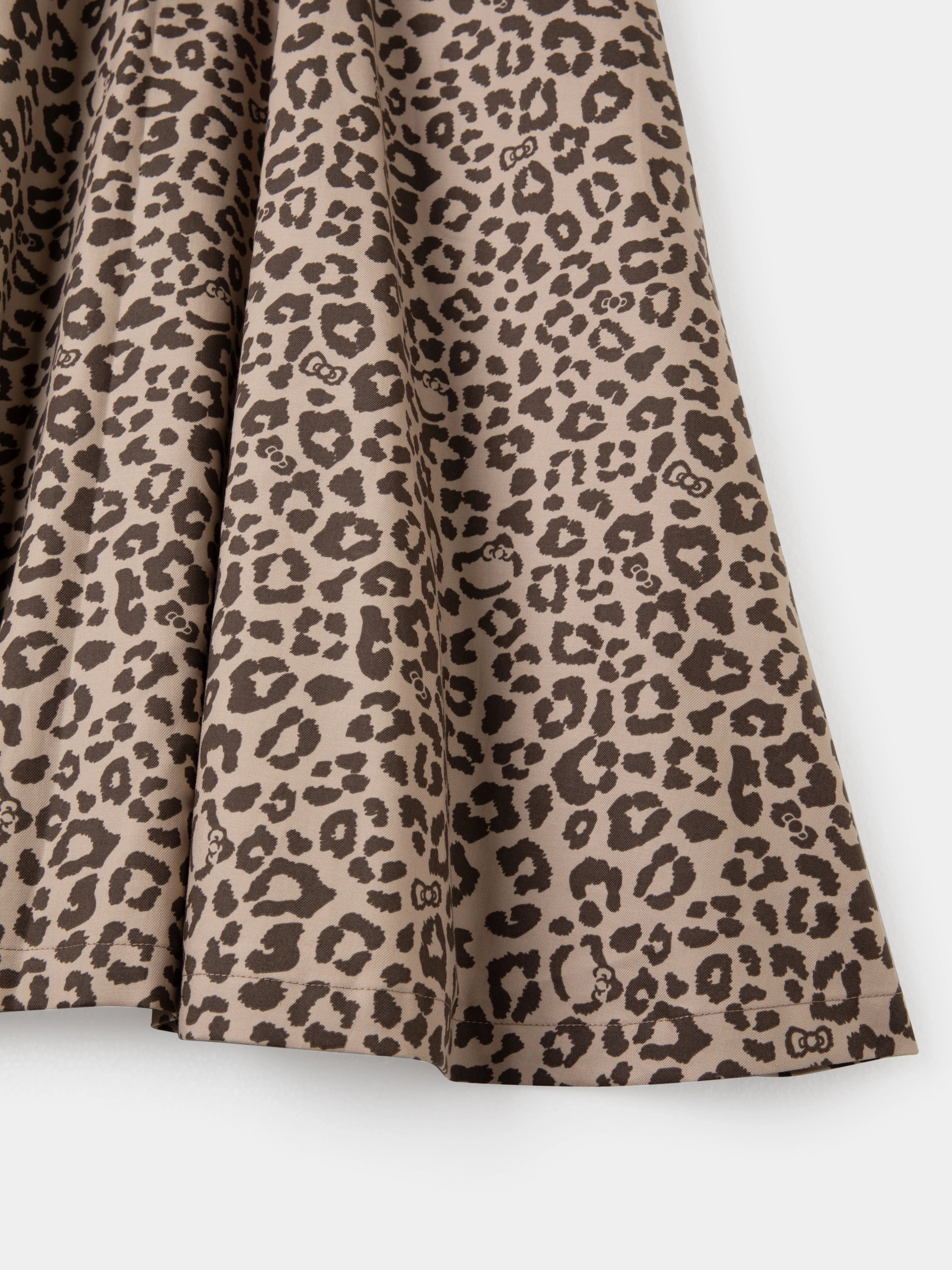 "Hello Kitty" Tencel Cotton Blend Short Sleeve Skirt – Leopard