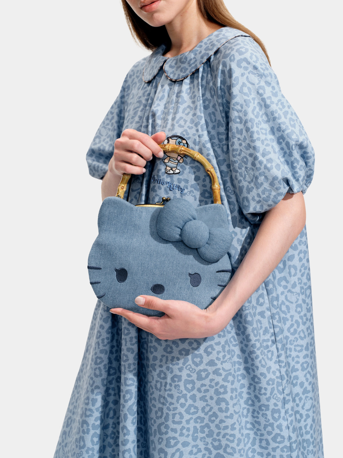 "Hello Kitty" Frame Bag