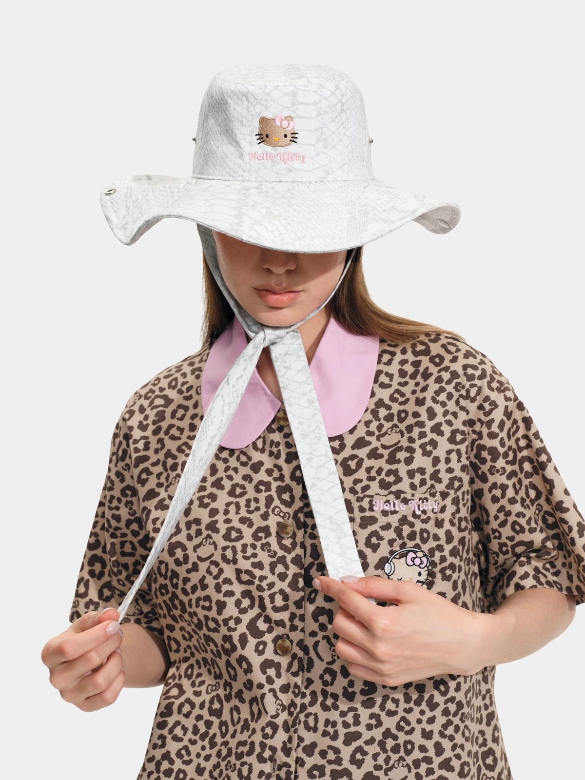 "Hello Kitty" Baseball Cap – White Snake Print