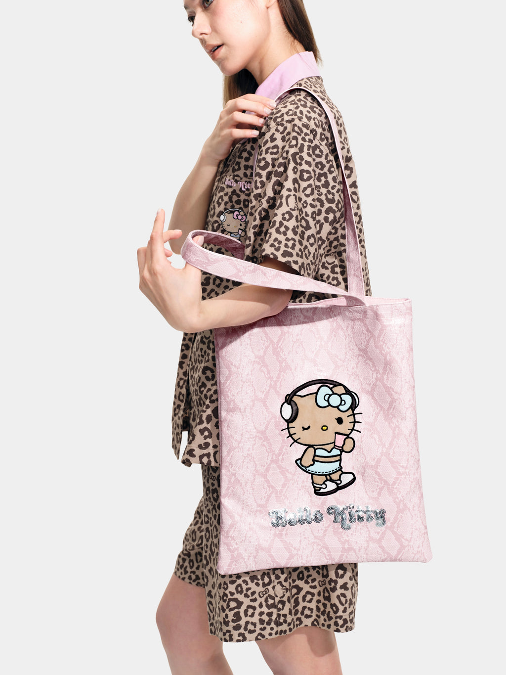 "Hello Kitty" Tote Bag – Pink Snake Print