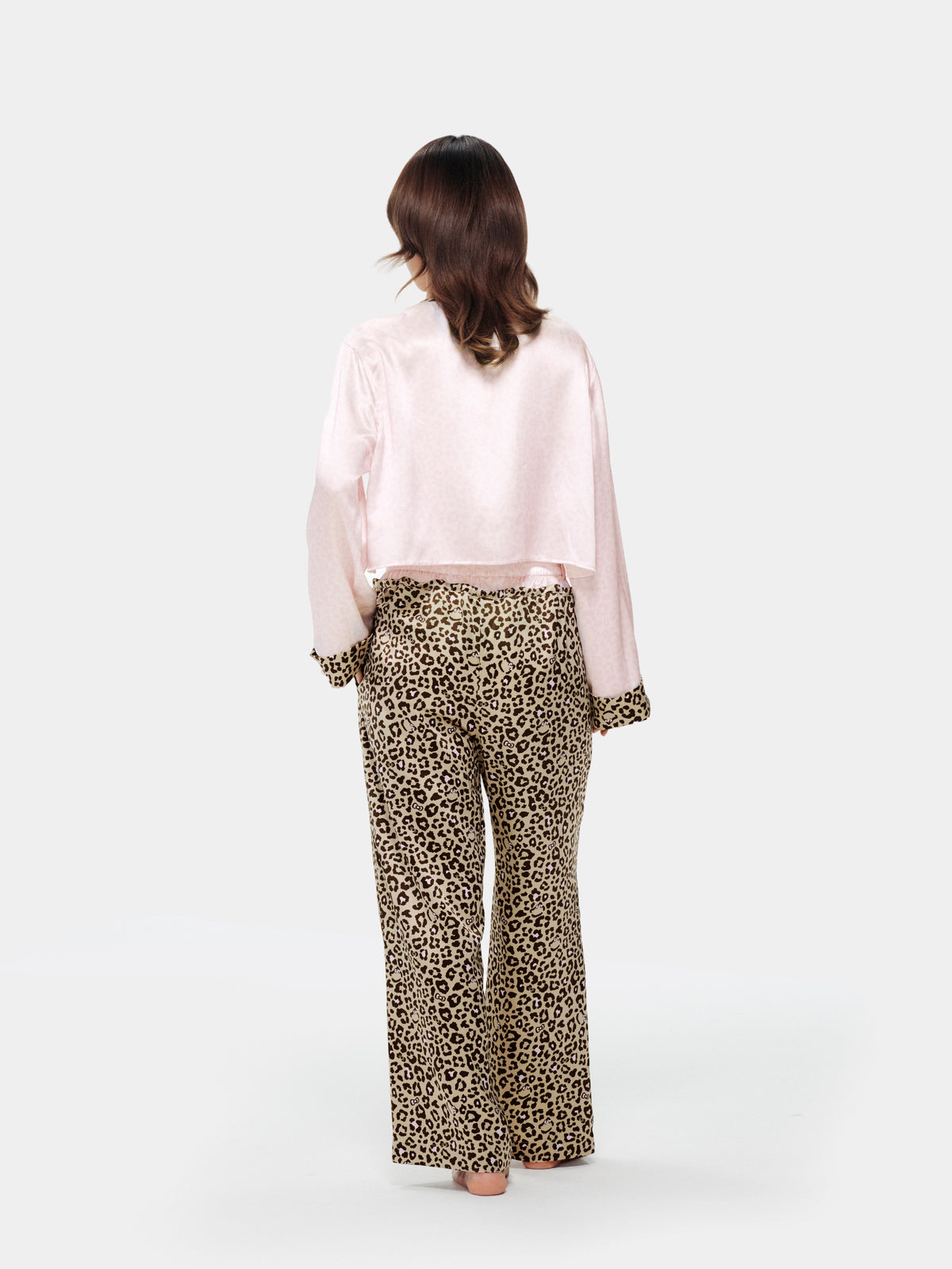 "Hello Kitty" Premium Heavy Mulberry Silk Chinese-Style Short Top – Pink Leopard
