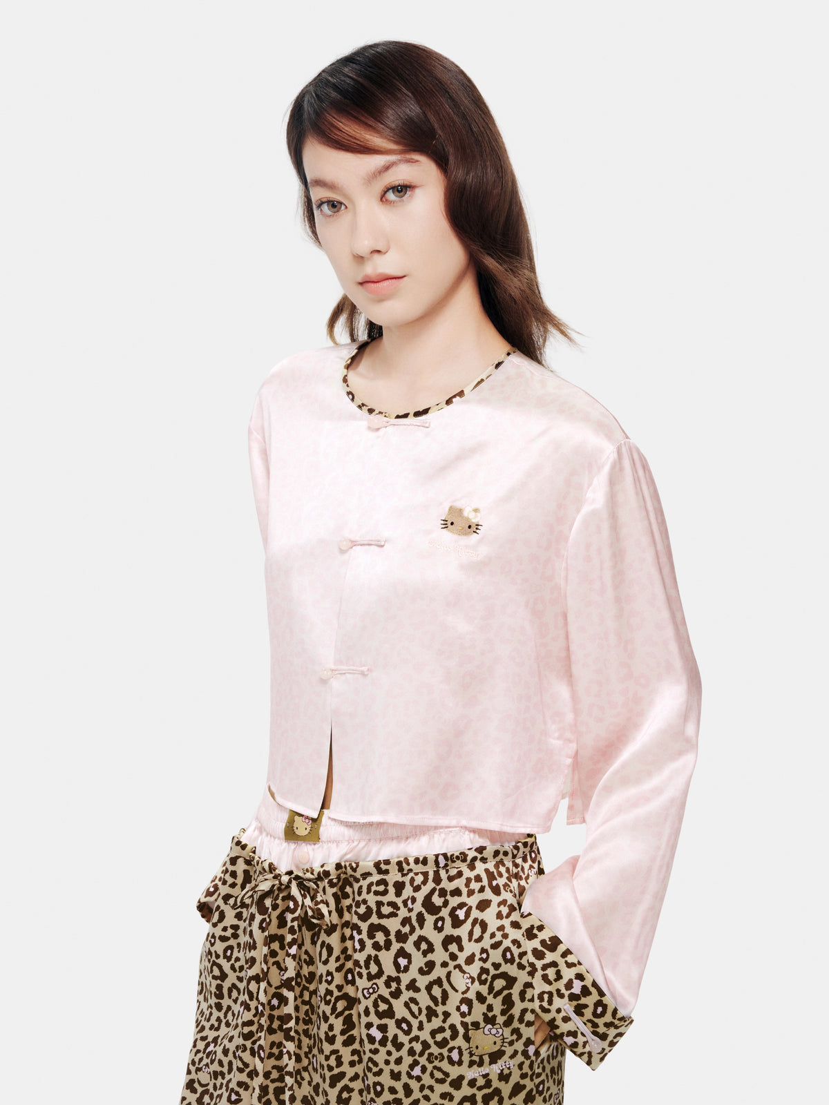 "Hello Kitty" Premium Heavy Mulberry Silk Chinese-Style Short Top – Pink Leopard