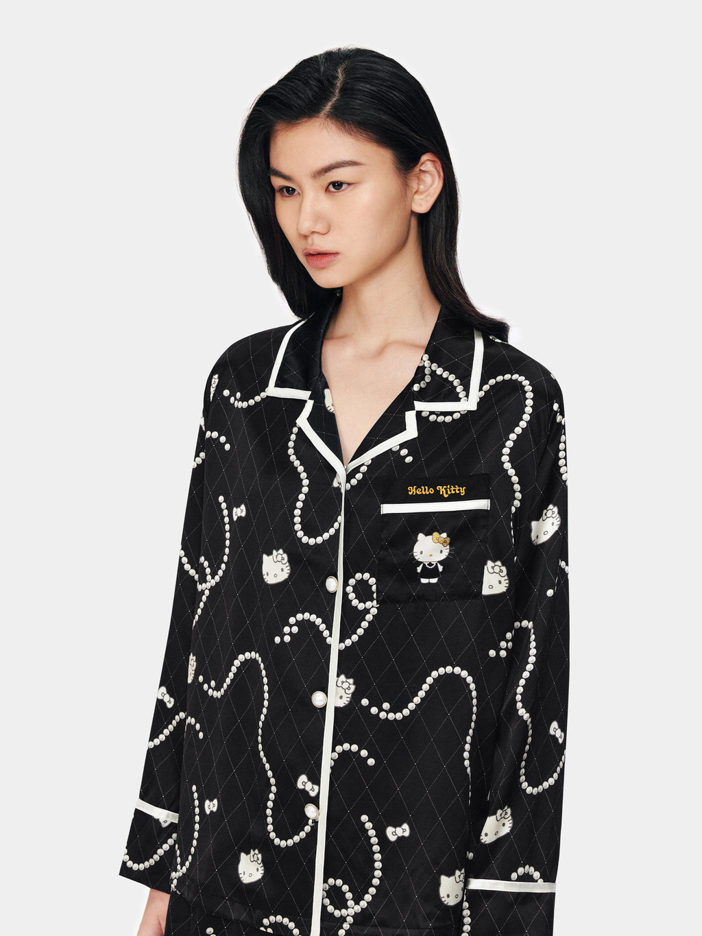 "Hello Kitty" Premium Heavy Mulberry Silk Loungewear Set – Pearl Necklace