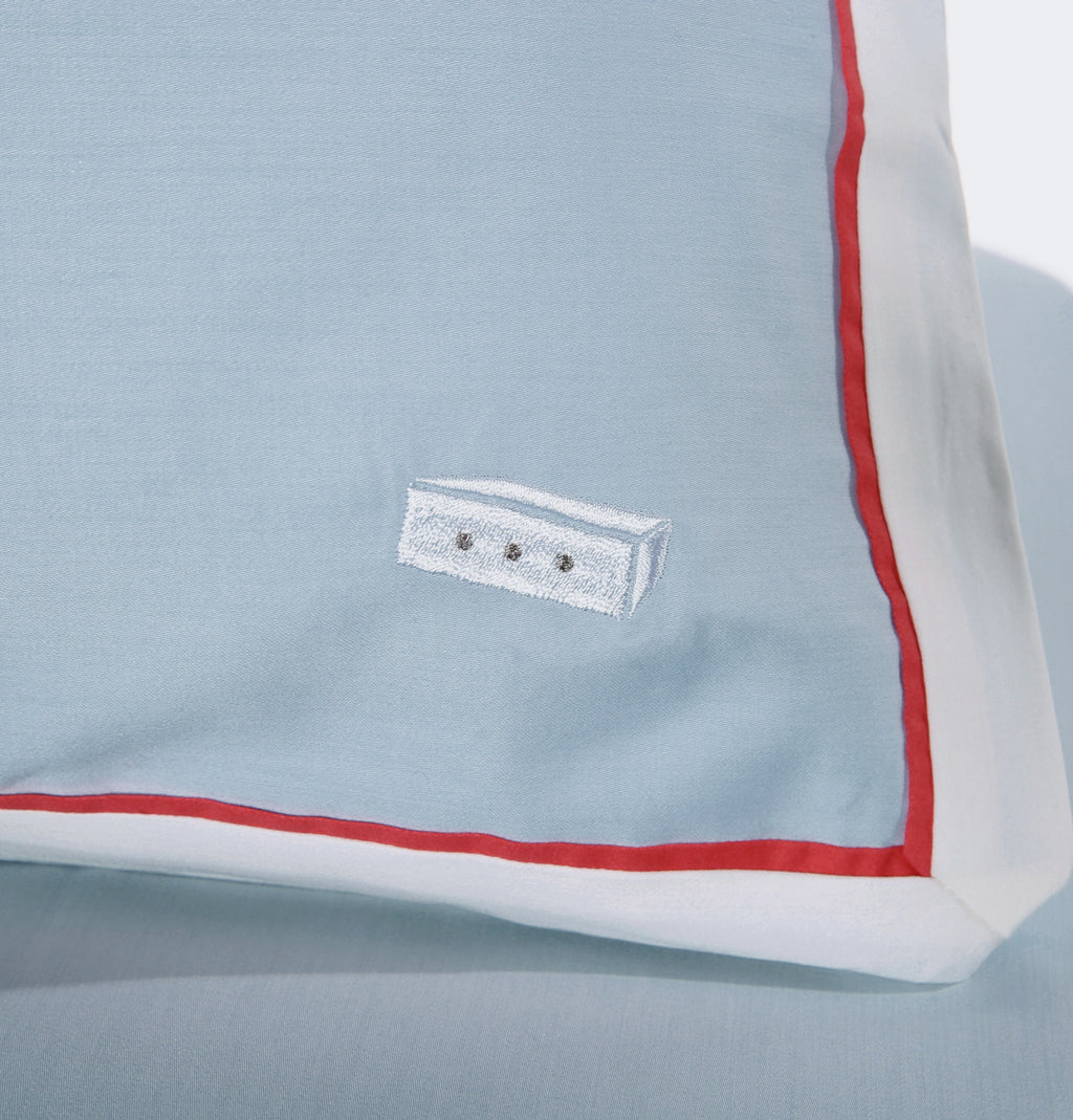 “Le Petit Prince” cotton embroidered bedding set Planet Blue