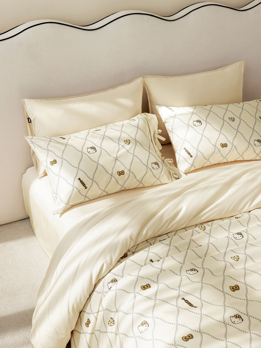 "Hello Kitty" Cotton Sateen Bedding Set – Candy House