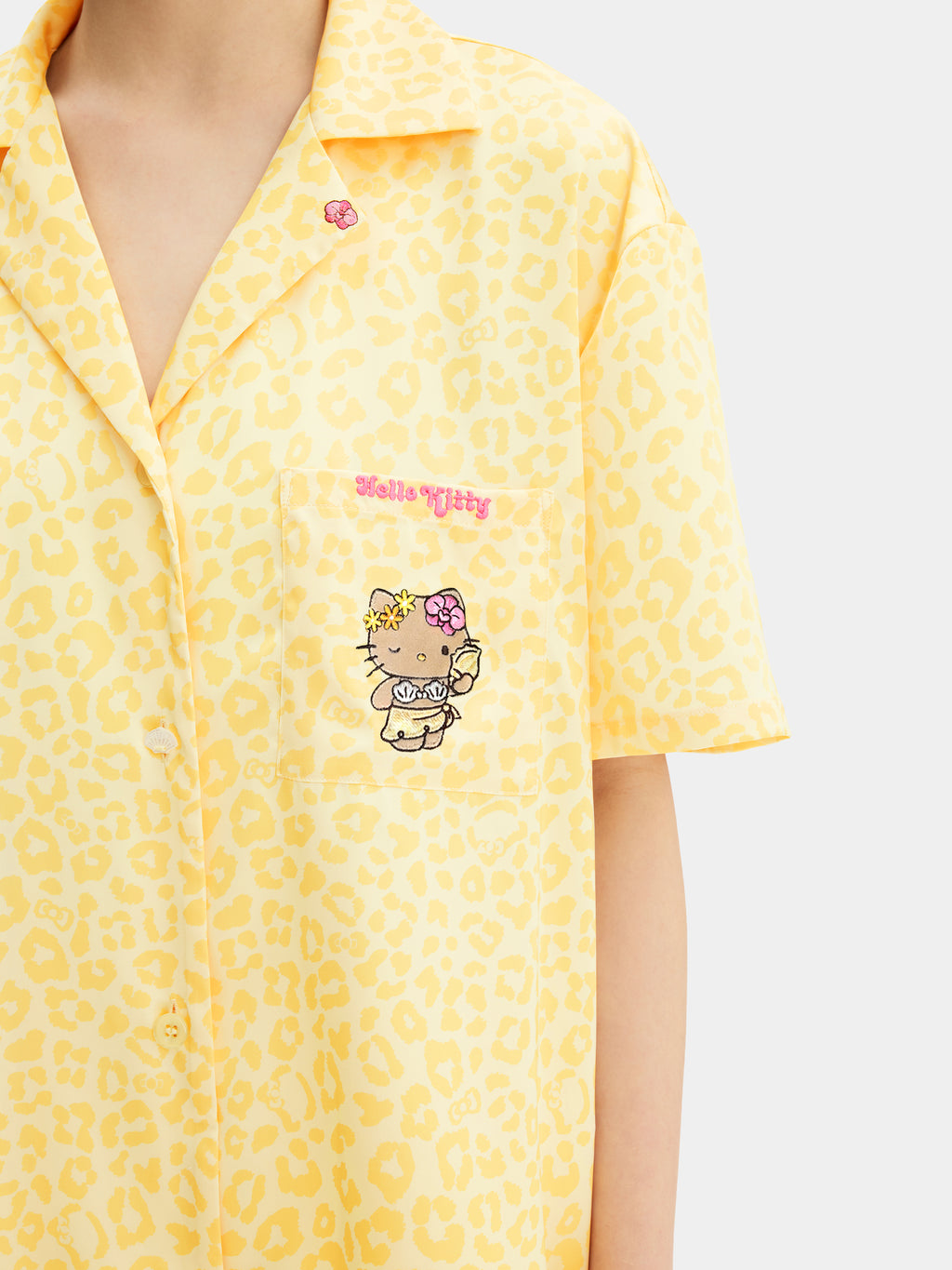 "Hello Kitty" Satin Loungewear Set Short Sleeve – Sunbeam Leopard